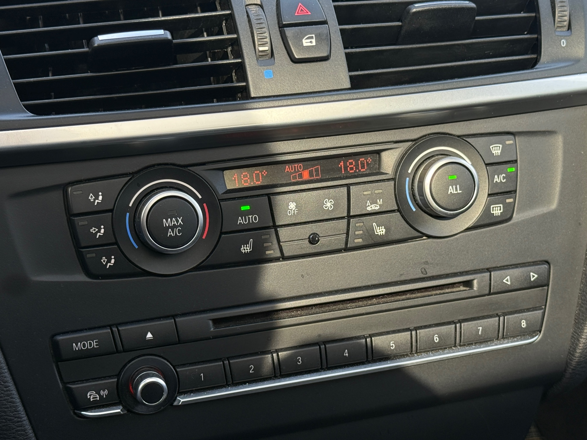 Foto van BMW X3 Xdrive28i