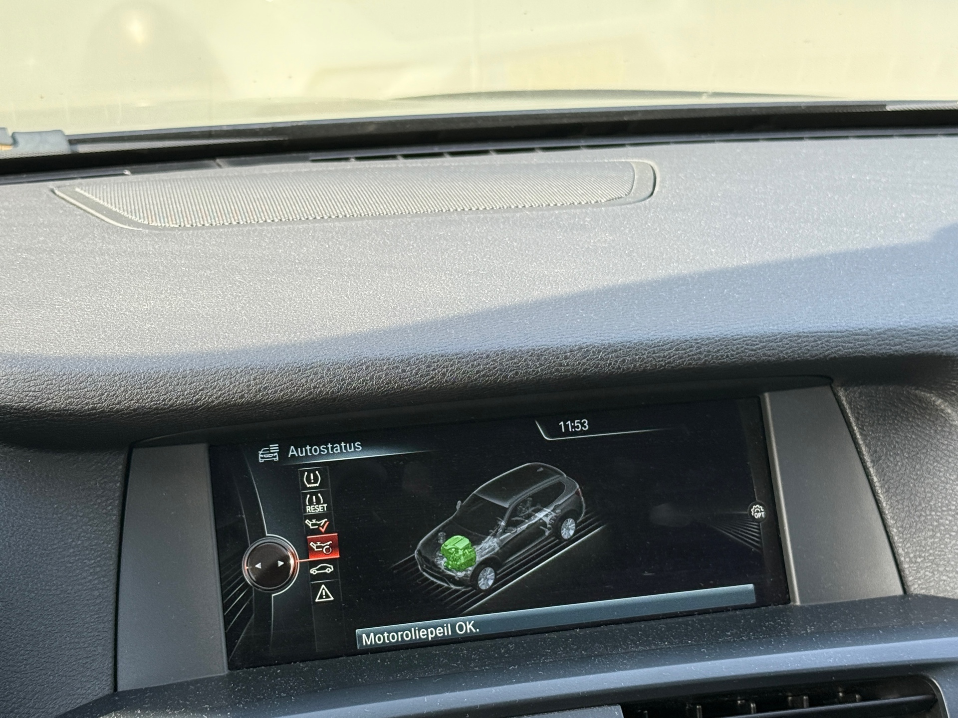 Foto van BMW X3 Xdrive28i