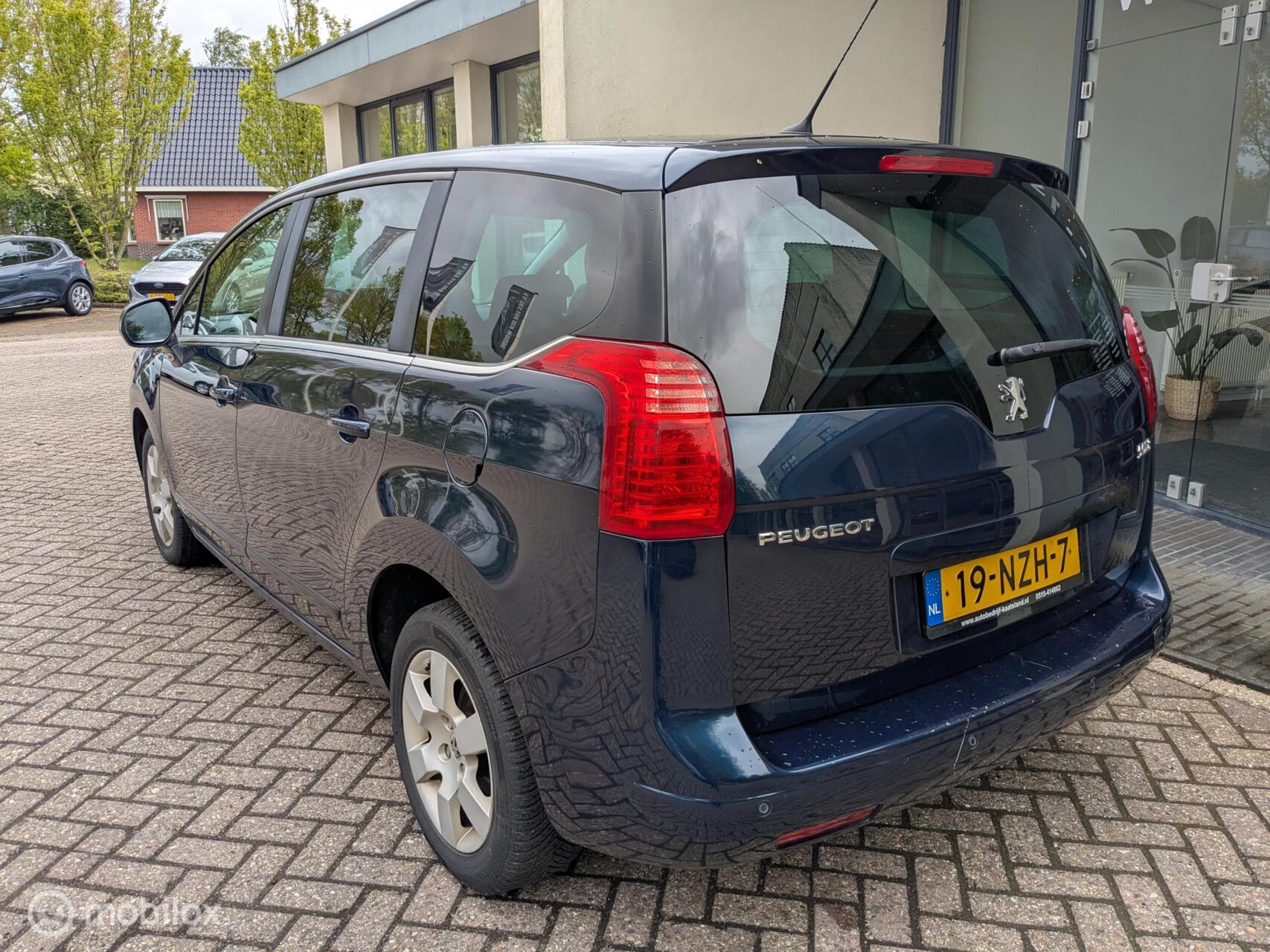 Foto van Peugeot 5008