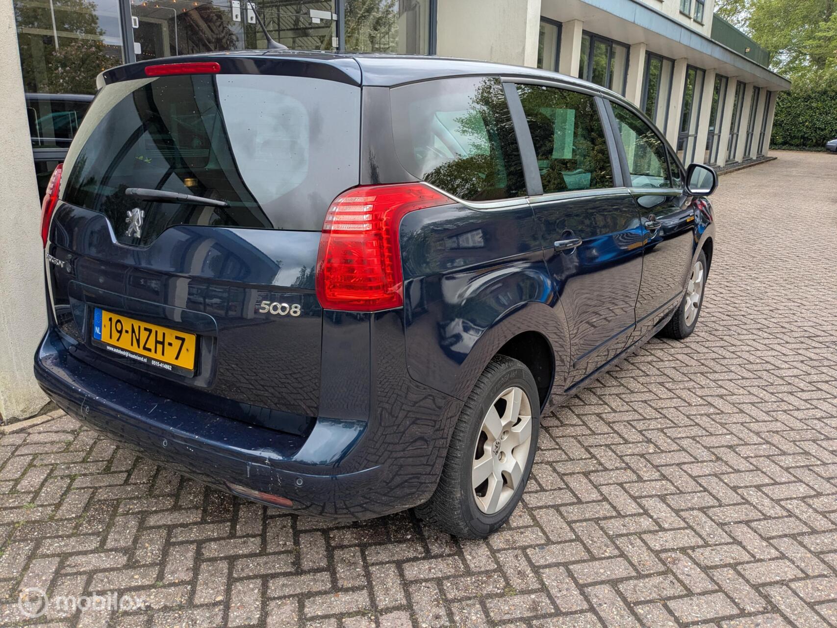 Foto van Peugeot 5008