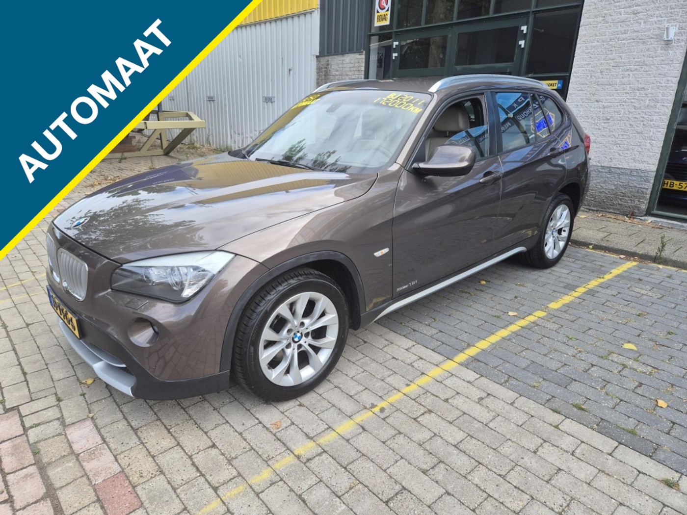 BMW X1 sDrive 18i sDrive18i Exec. 2011 - voorkant