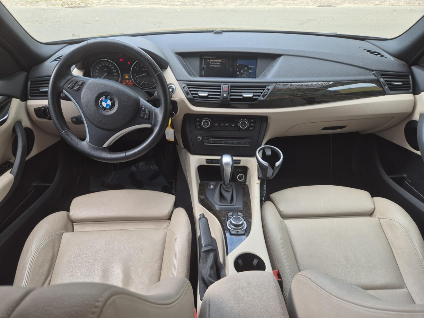 Foto van BMW X1 sDrive 18i