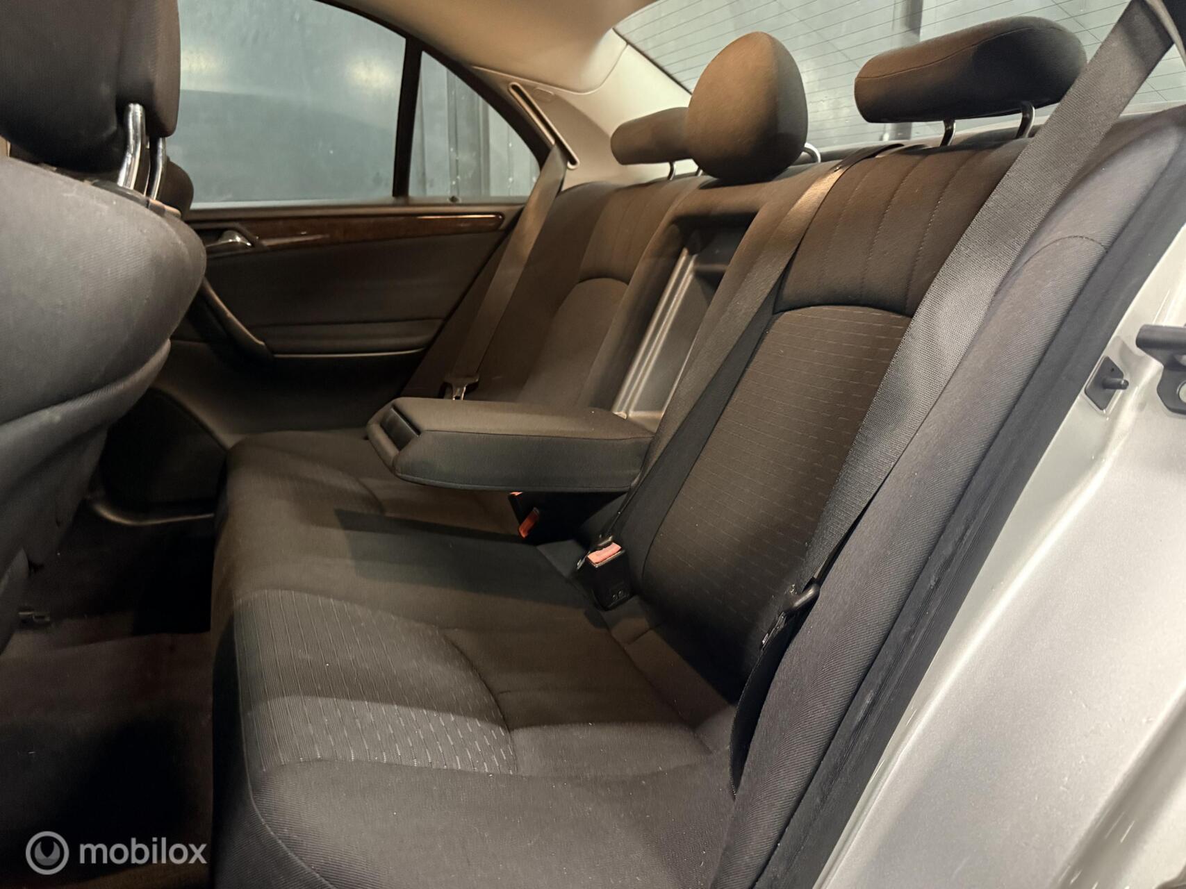 Foto van Mercedes-Benz C 180 Kompressor