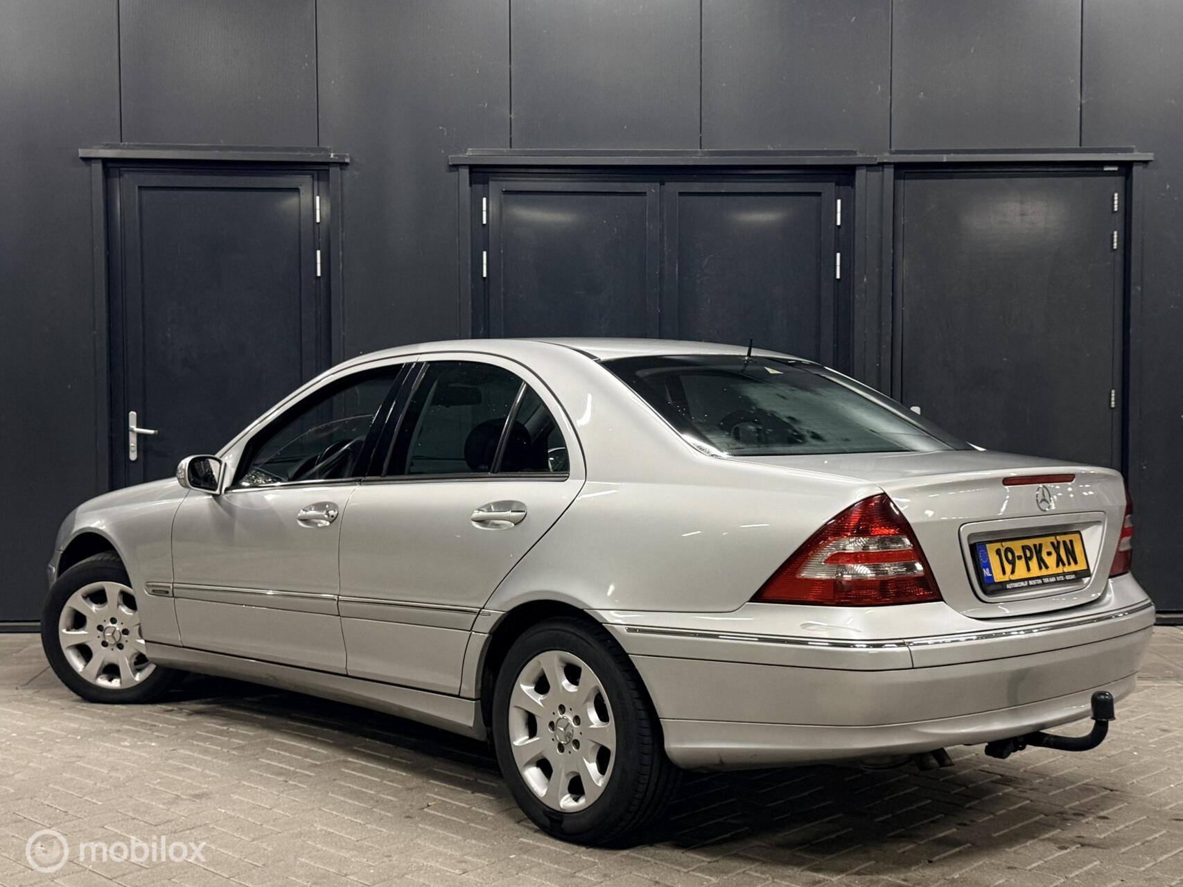 Foto van Mercedes-Benz C 180 Kompressor