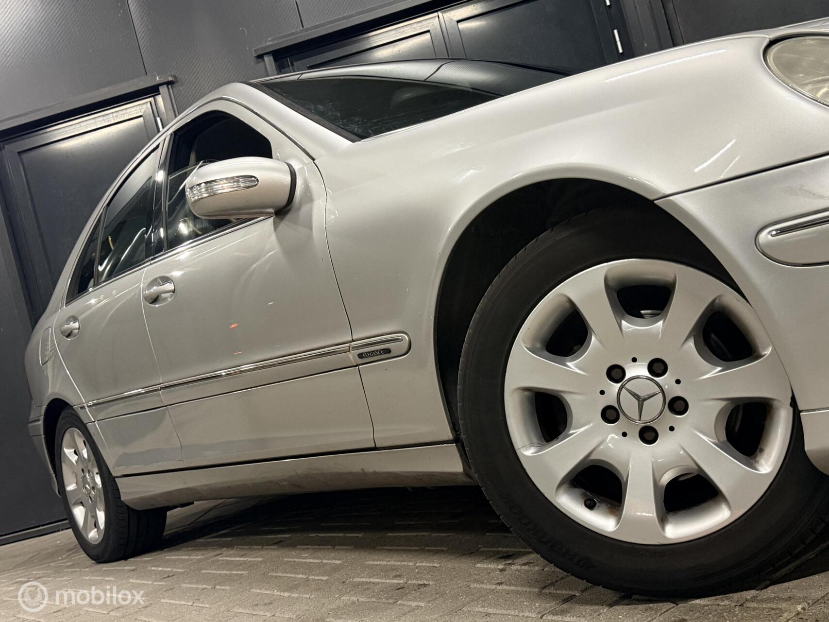 Foto van Mercedes-Benz C 180 Kompressor