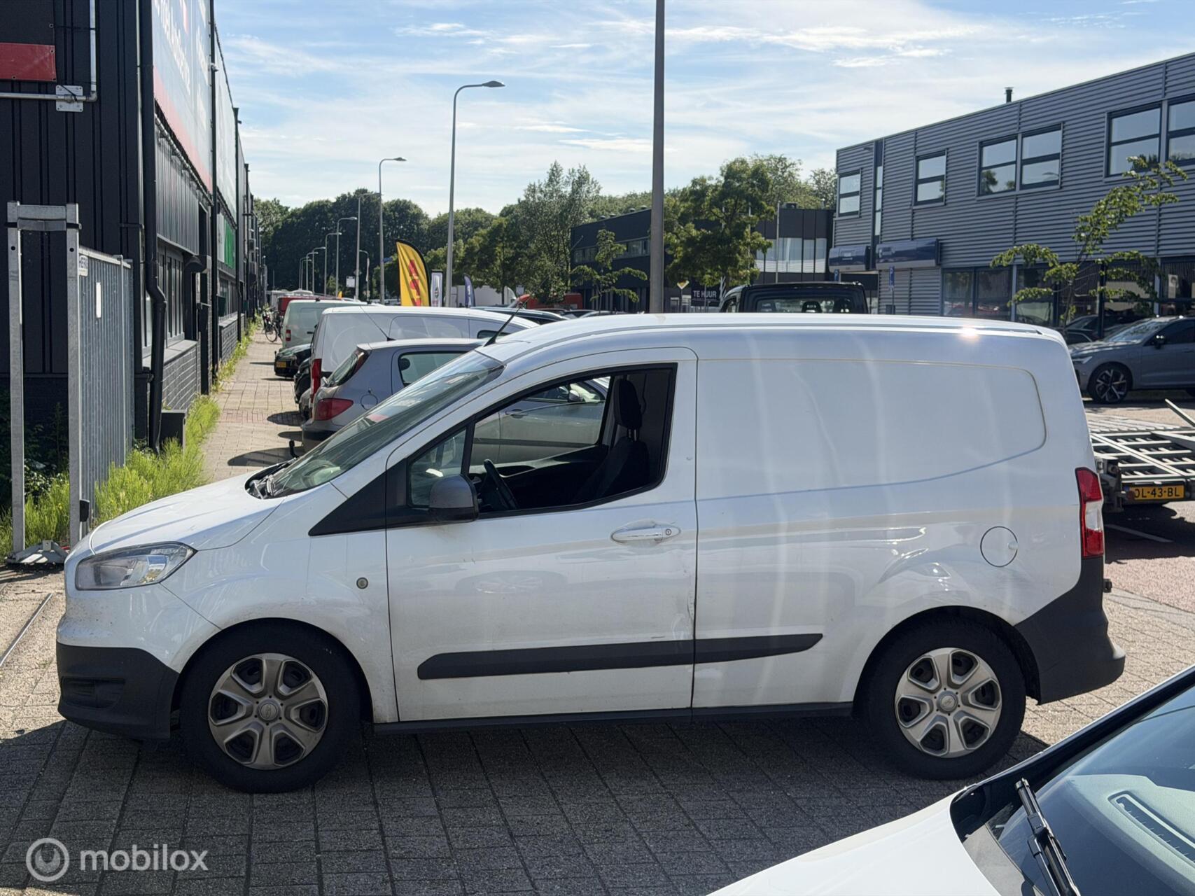 Foto van Ford Transit Courier