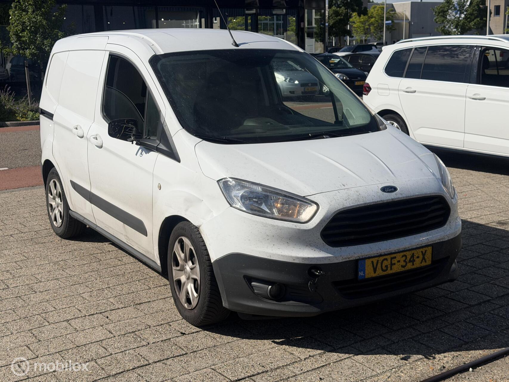 Foto van Ford Transit Courier