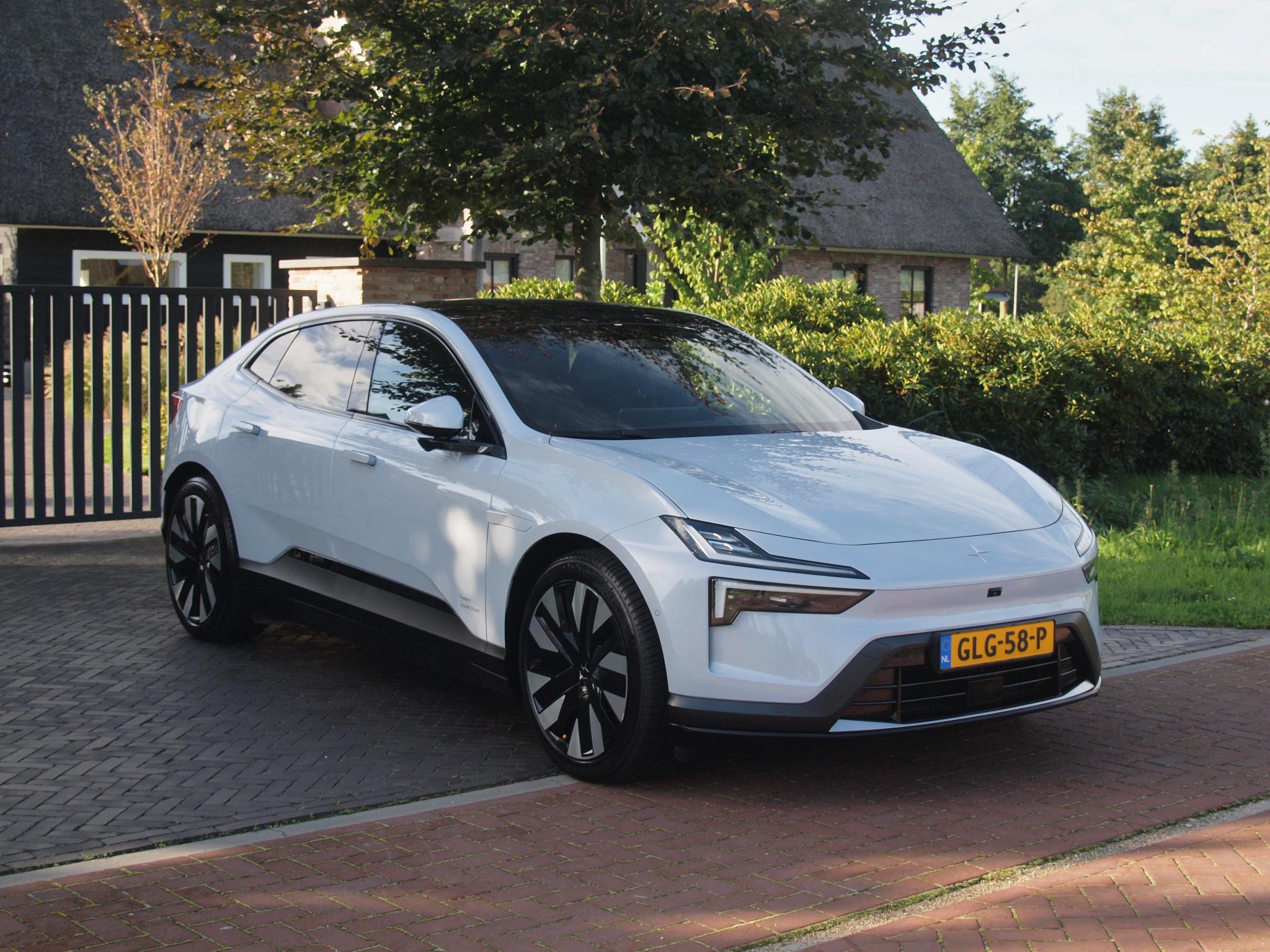 Foto van Polestar Polestar 4