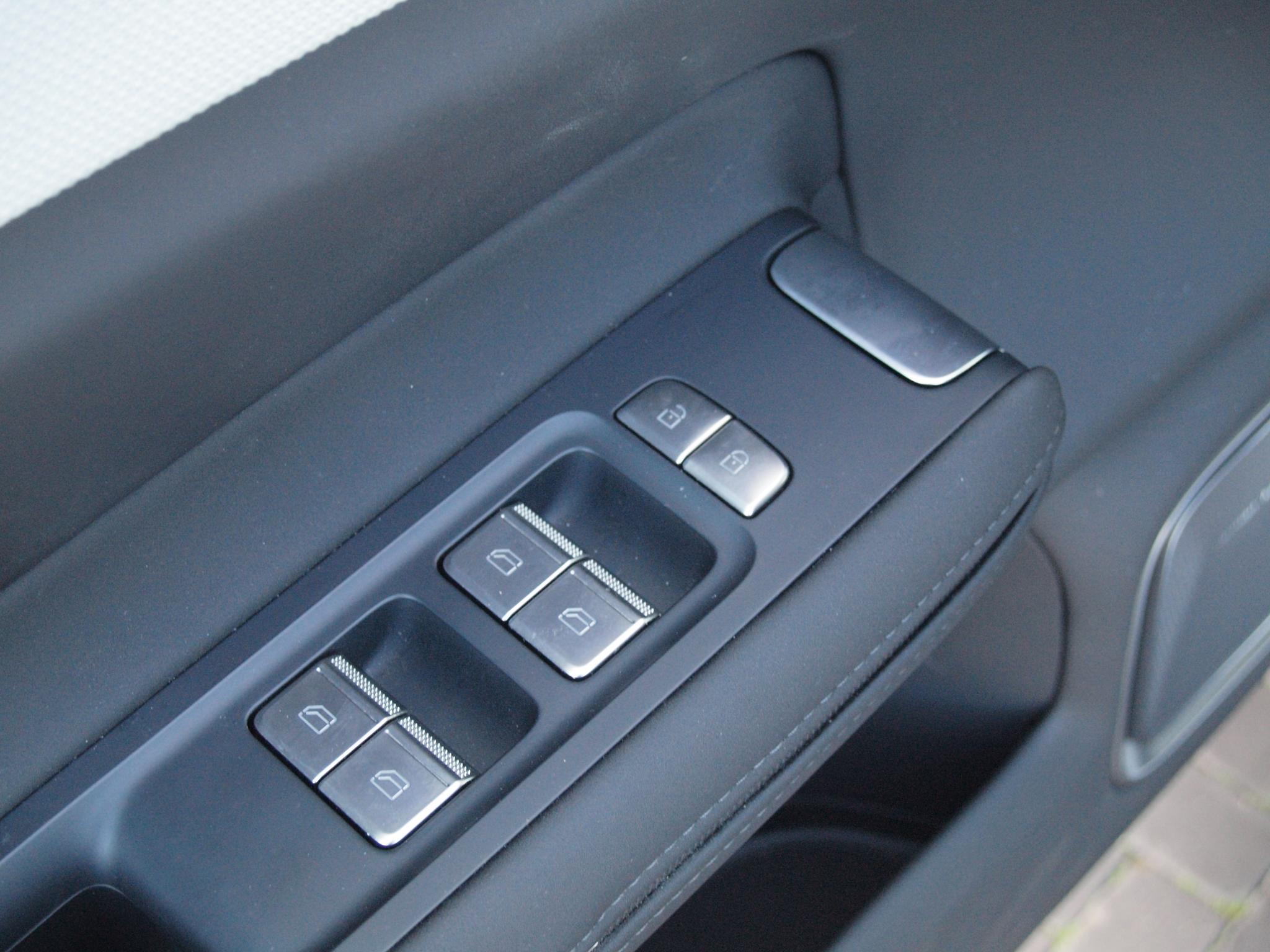 Foto van Polestar Polestar 4