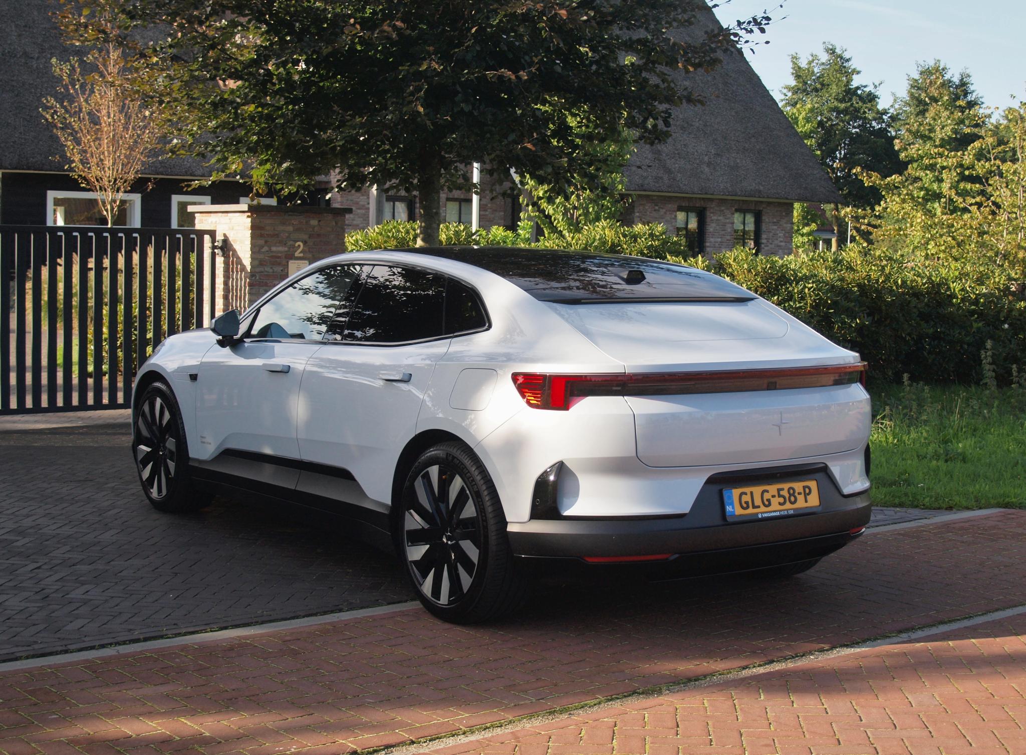 Foto van Polestar Polestar 4