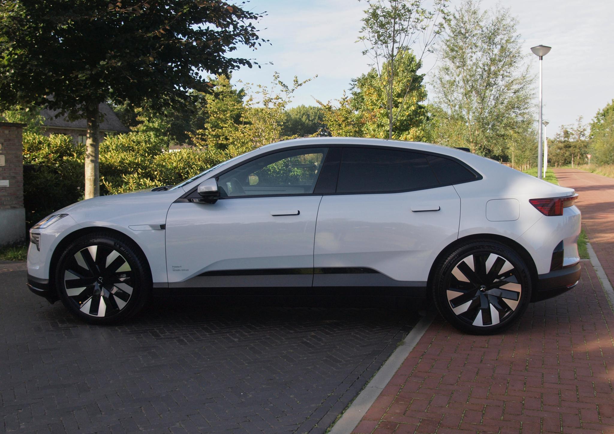 Foto van Polestar Polestar 4