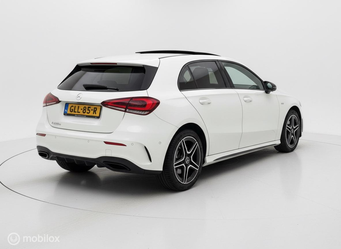 Foto van Mercedes-Benz A 250 E