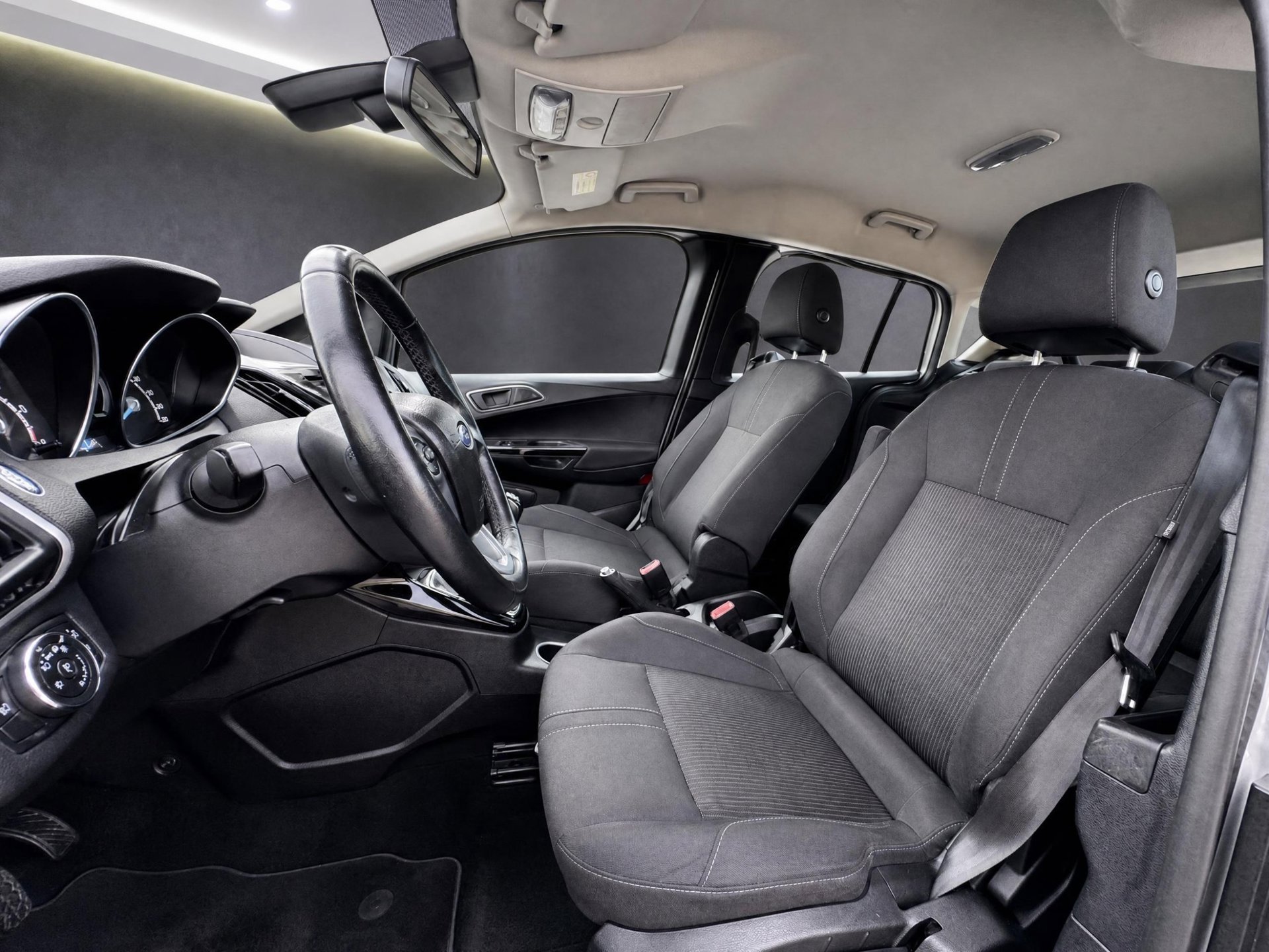 Foto van Ford B-max