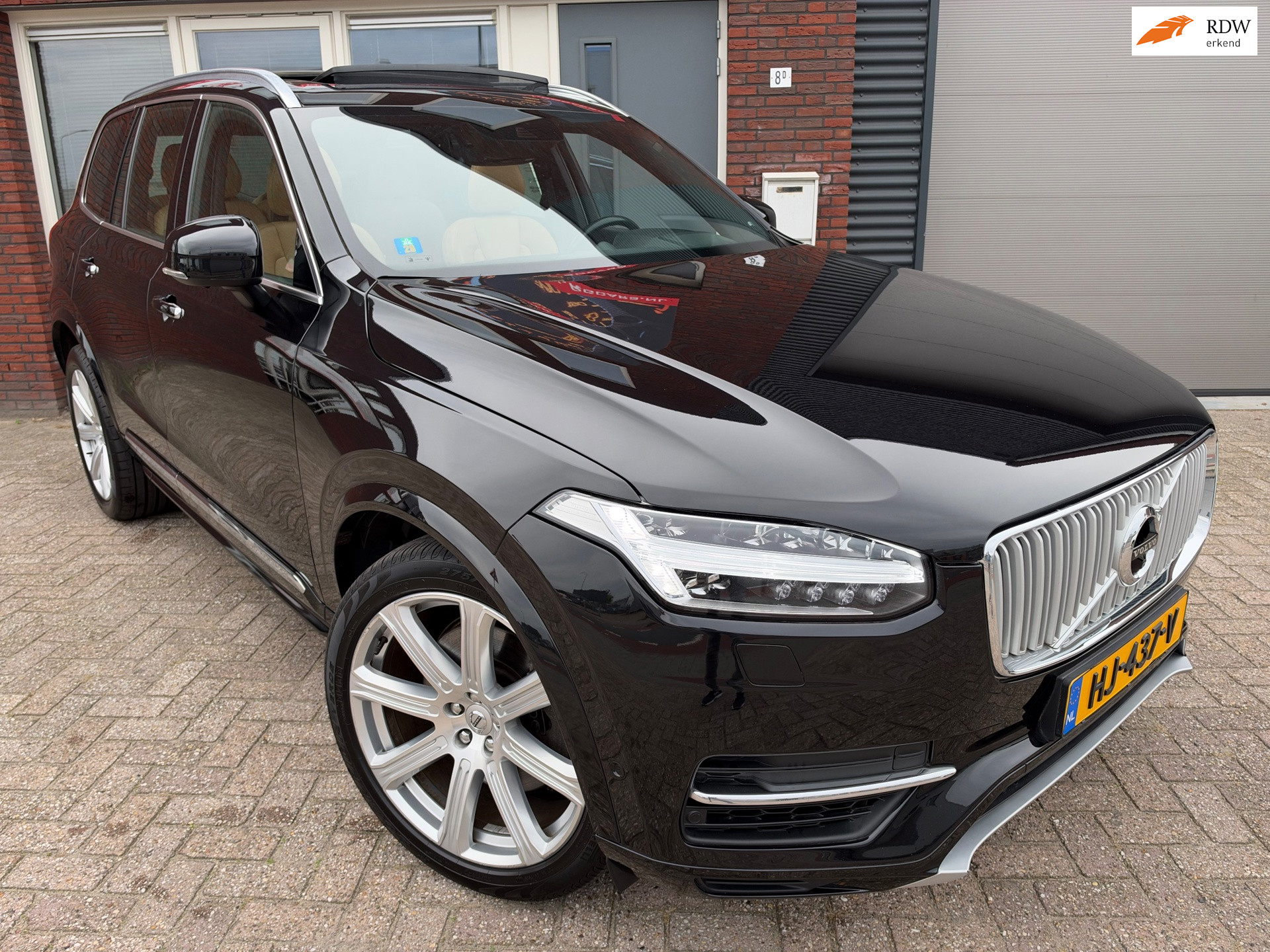 Volvo Xc90 T8 Twin Engine 2.0 T8 Twin Engine AWD Inscription /  Pano / Leder / Camera / Carplay / Bowers Wilkins 2015 - voorkant