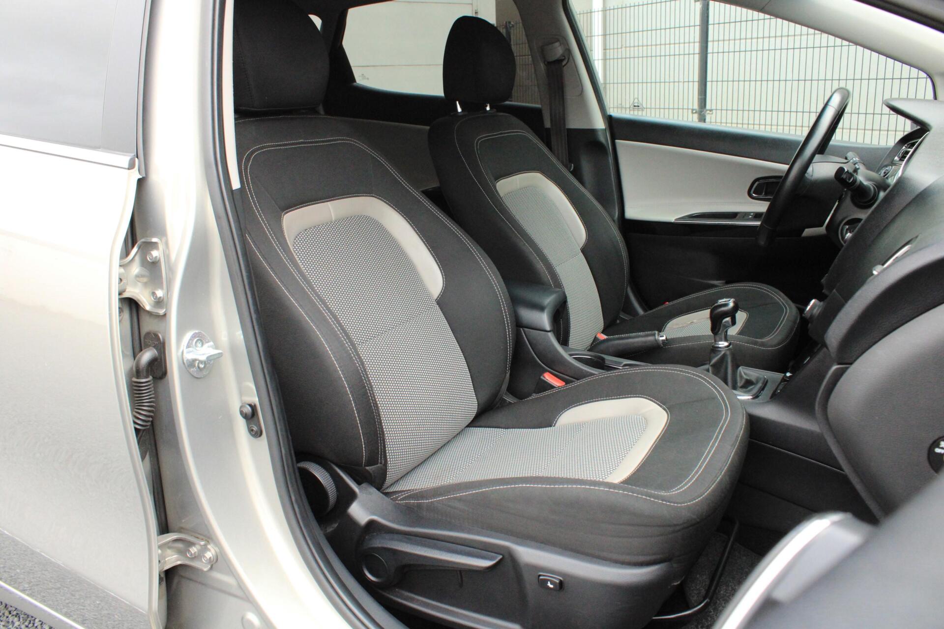 Foto van Kia Cee D