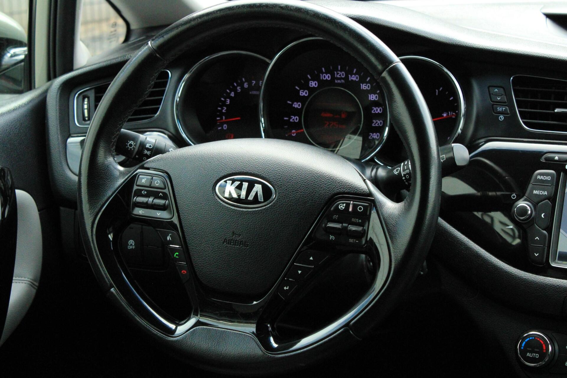 Foto van Kia Cee D