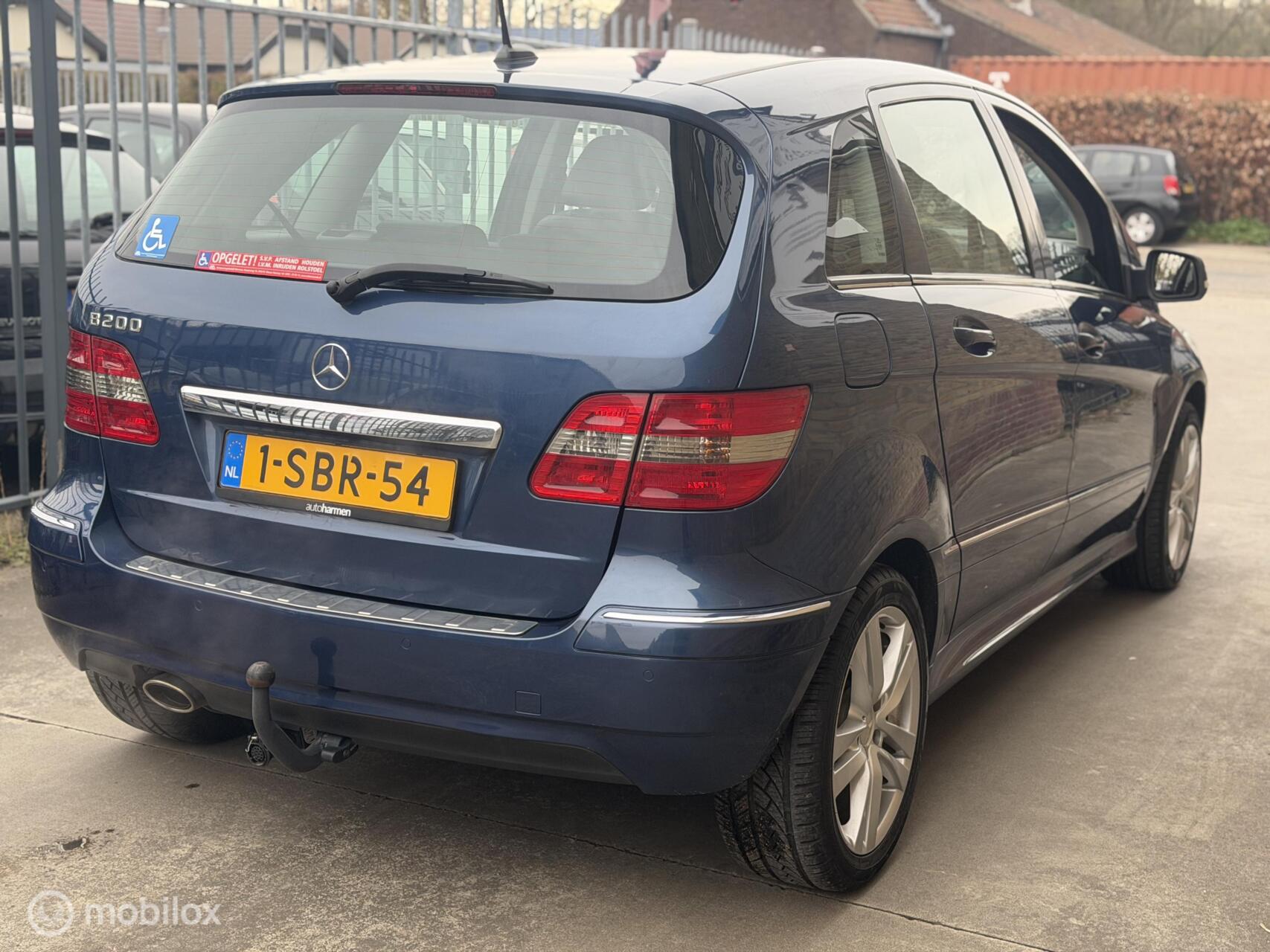 Foto van Mercedes-Benz B 200