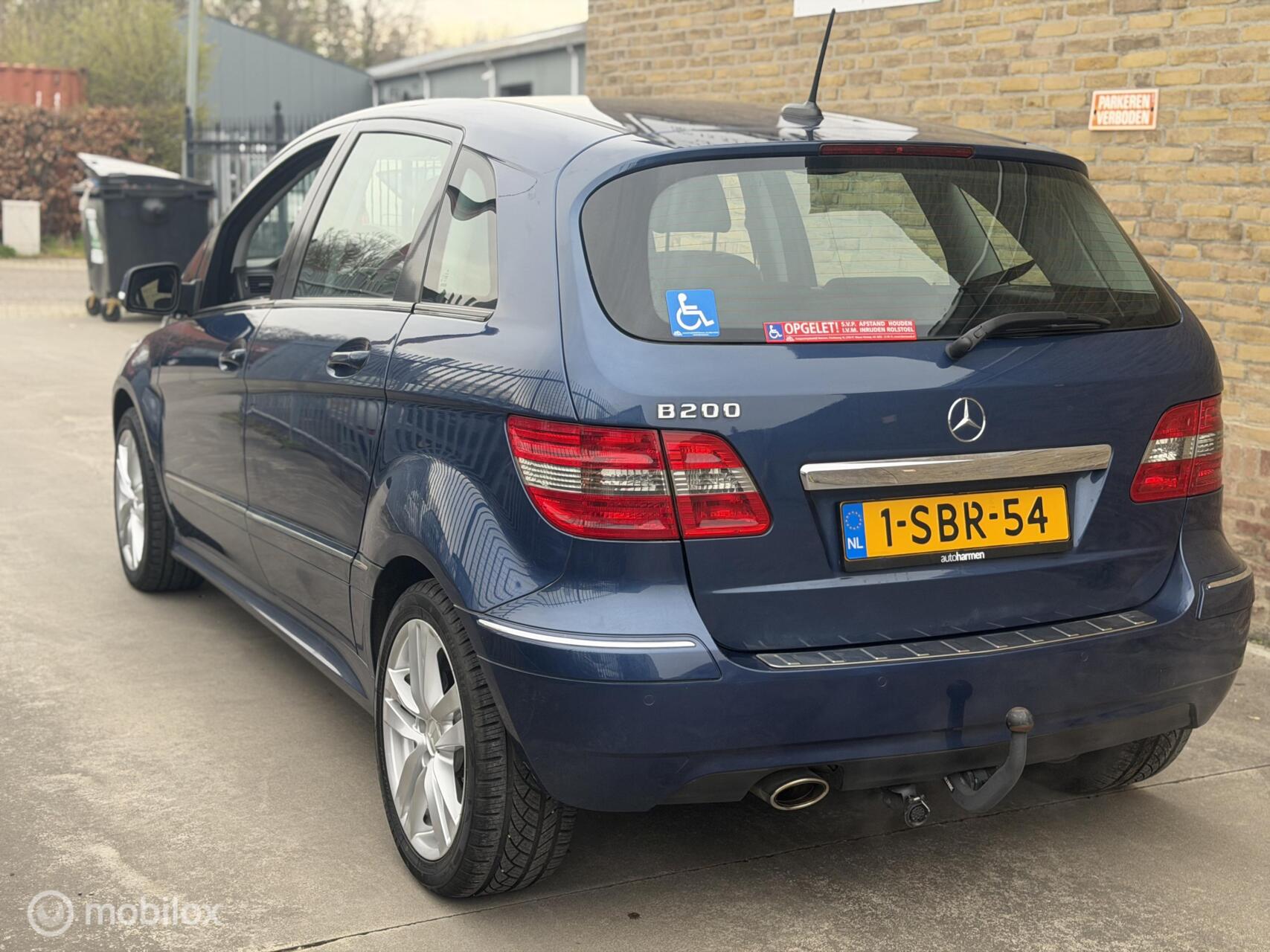 Foto van Mercedes-Benz B 200