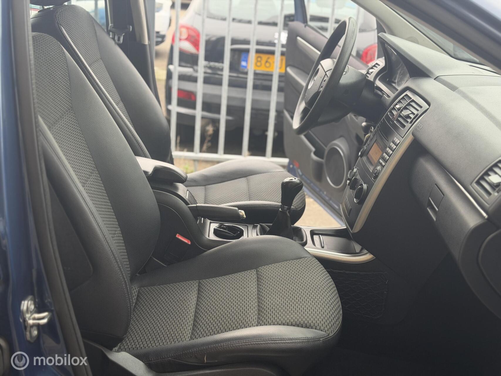 Foto van Mercedes-Benz B 200