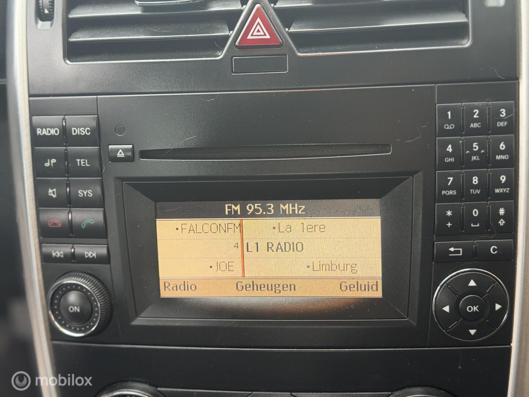 Foto van Mercedes-Benz B 200