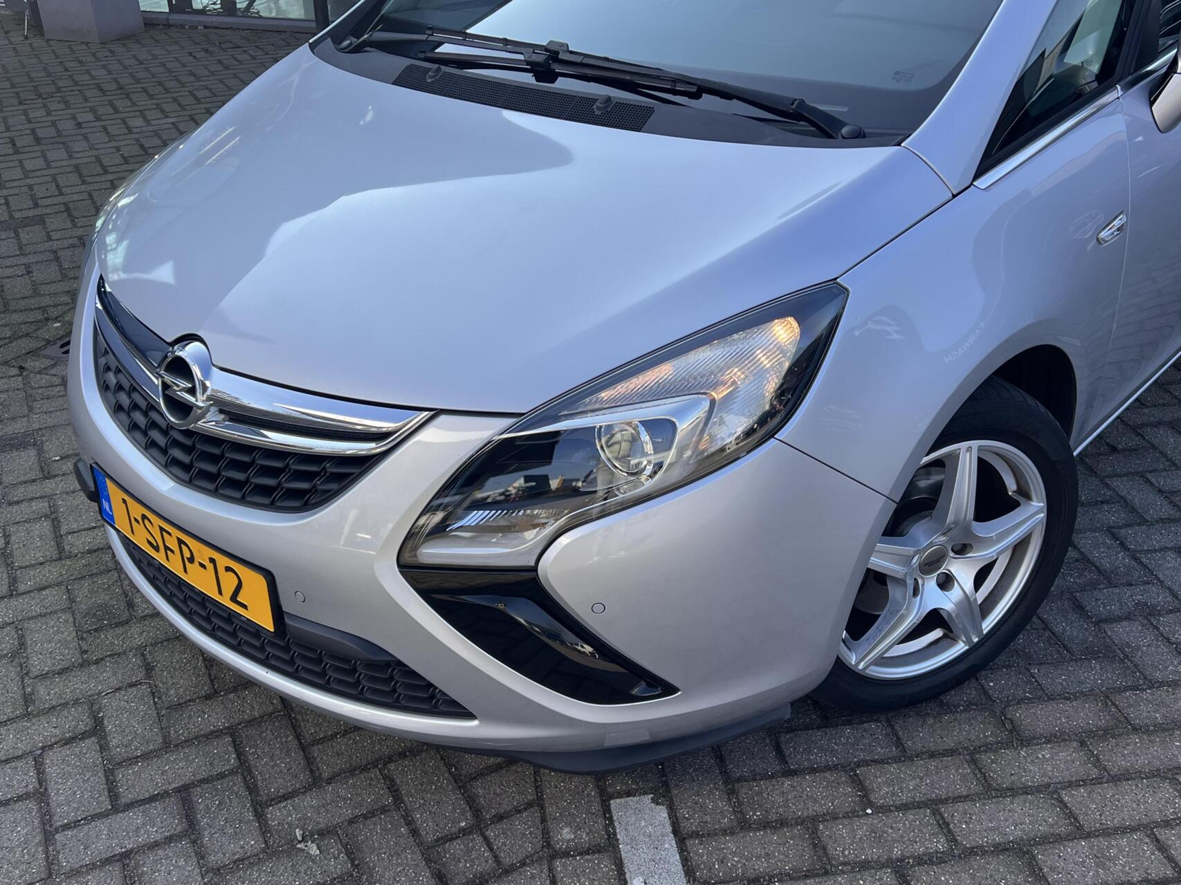 Foto van Opel Zafira Tourer