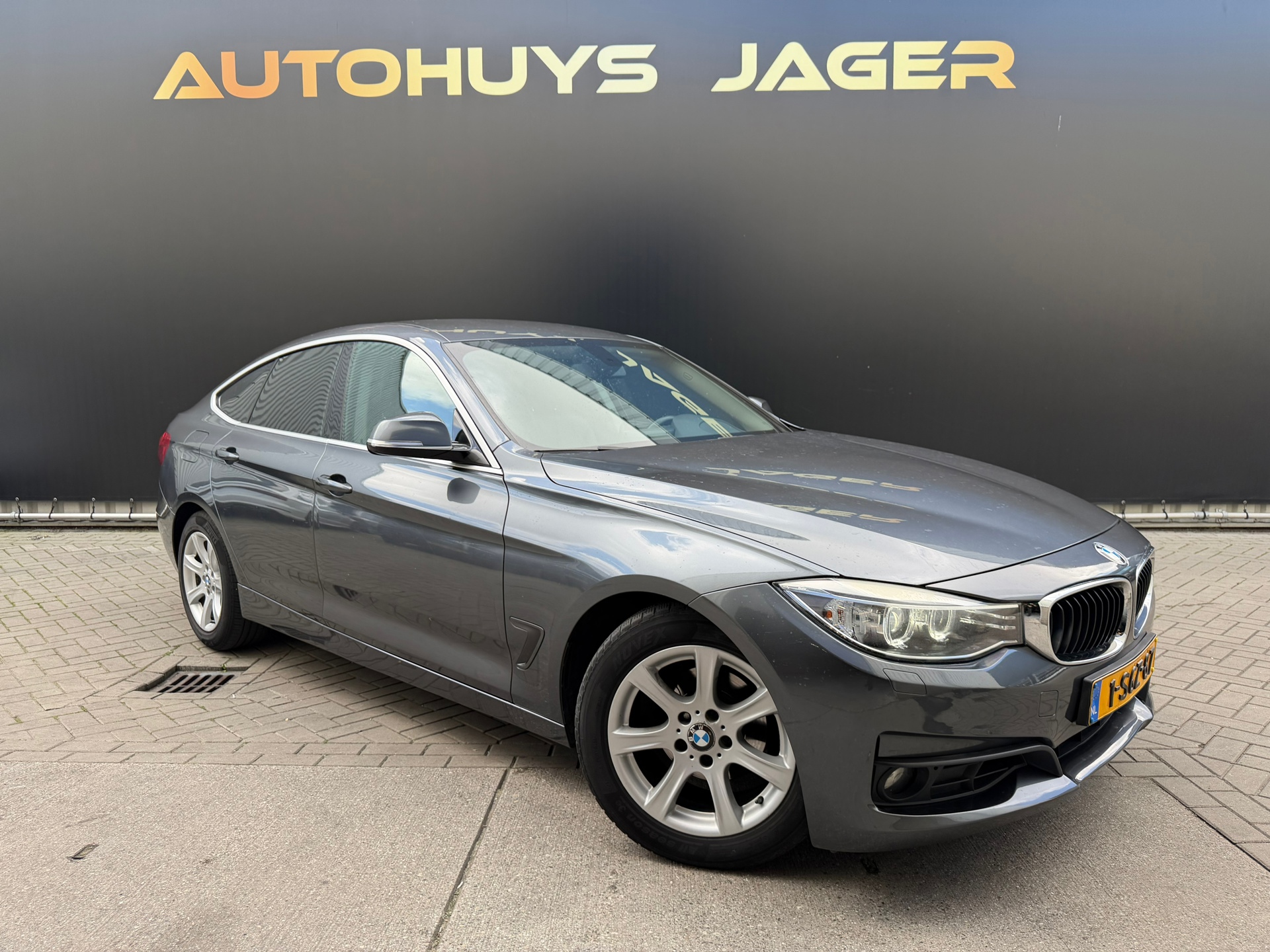 Foto van BMW 320i