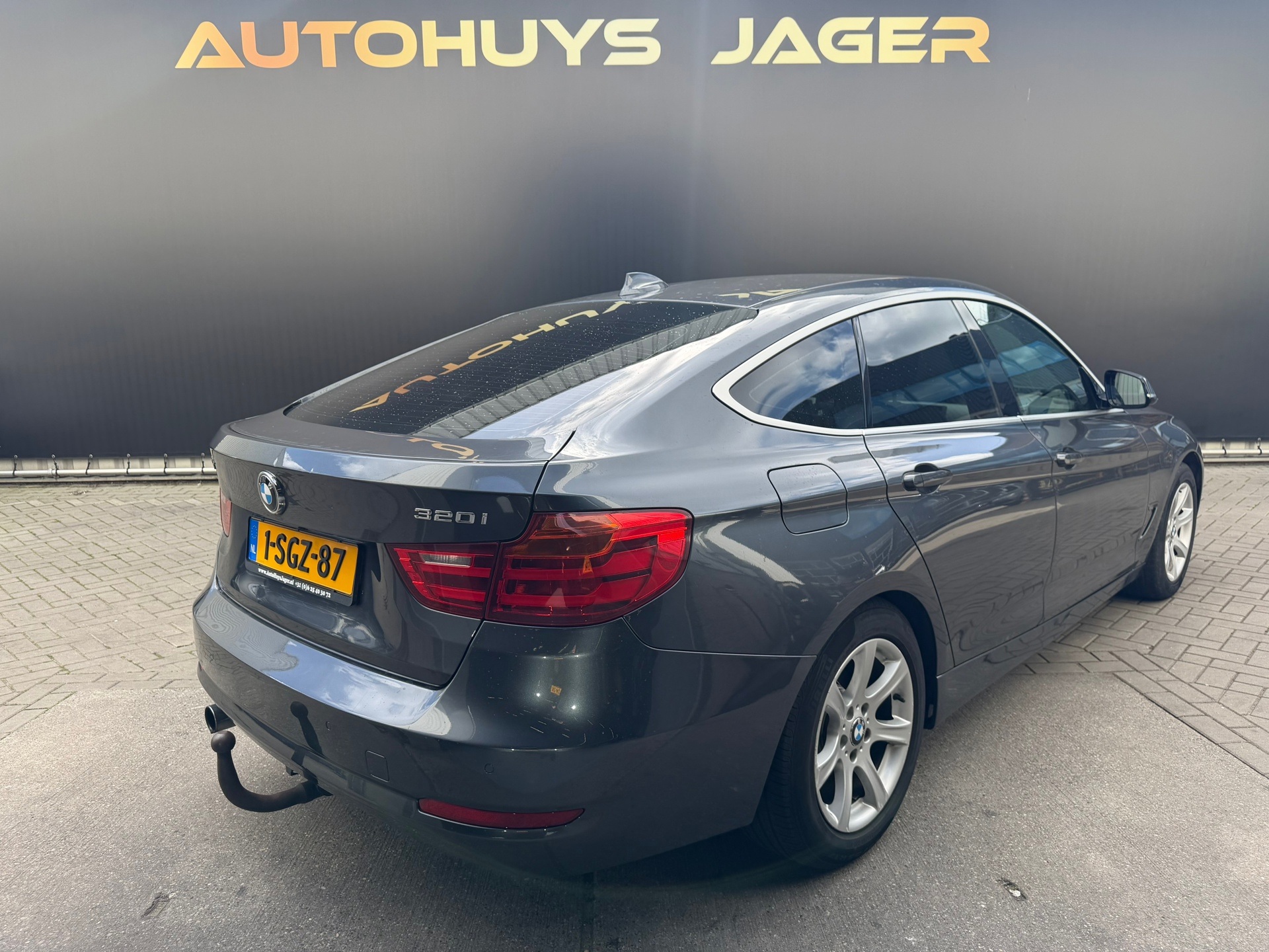 Foto van BMW 320i