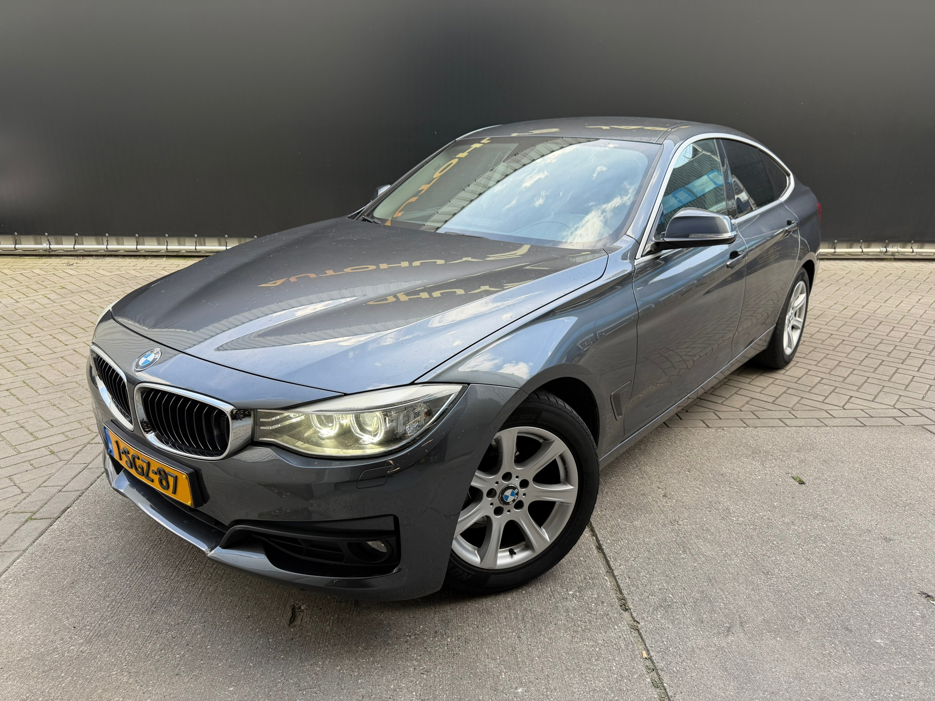 Foto van BMW 320i