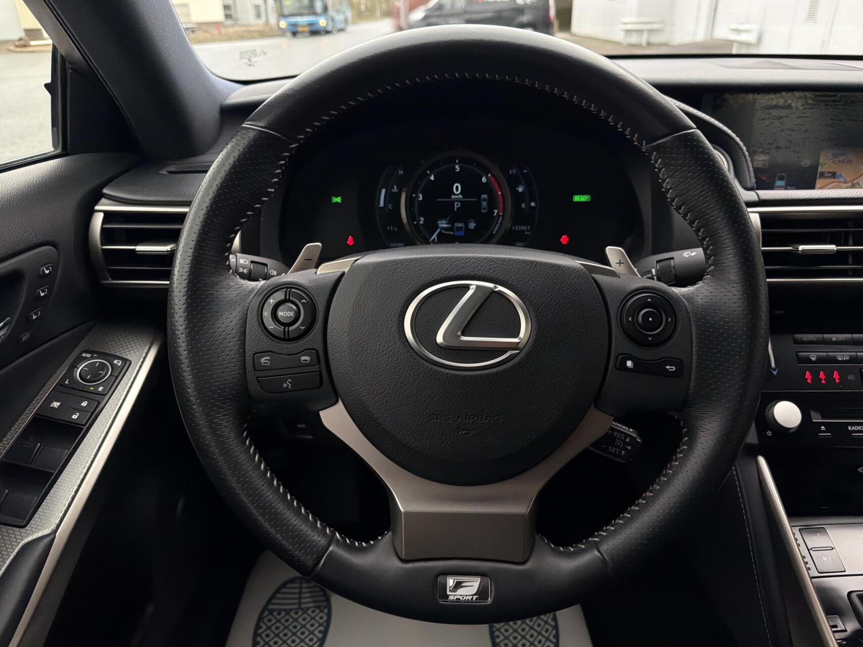 Foto van Lexus Lexus Is300h