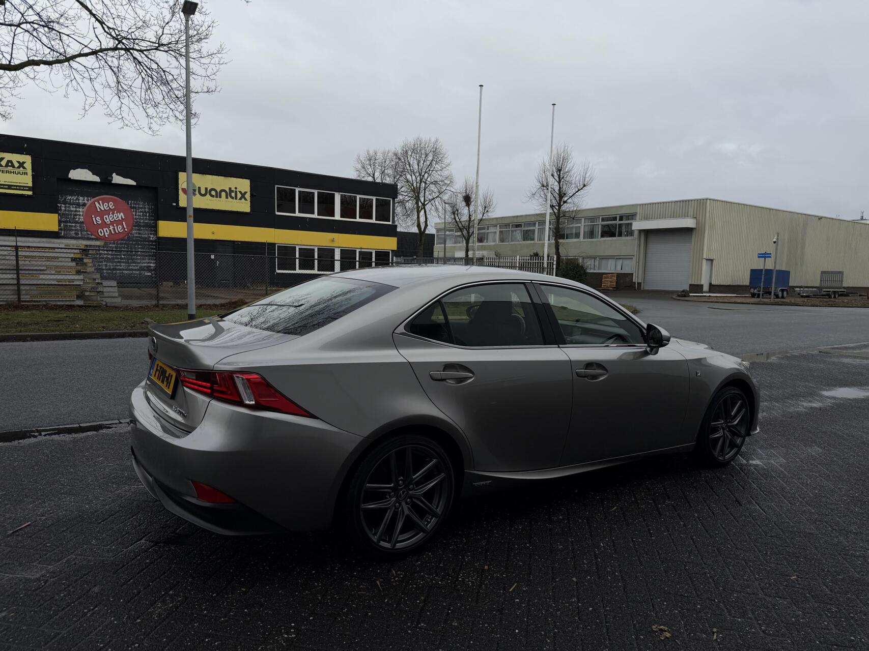 Foto van Lexus Lexus Is300h