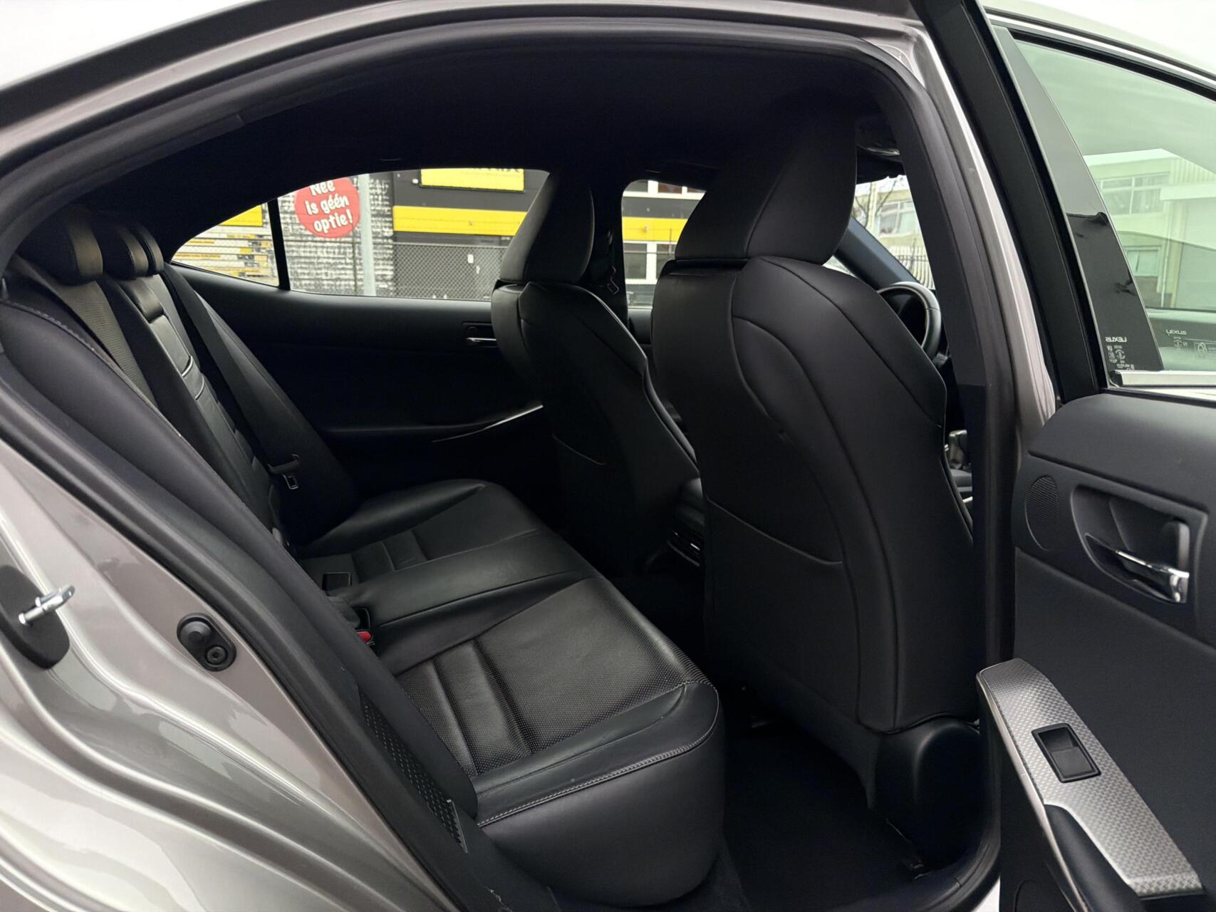 Foto van Lexus Lexus Is300h
