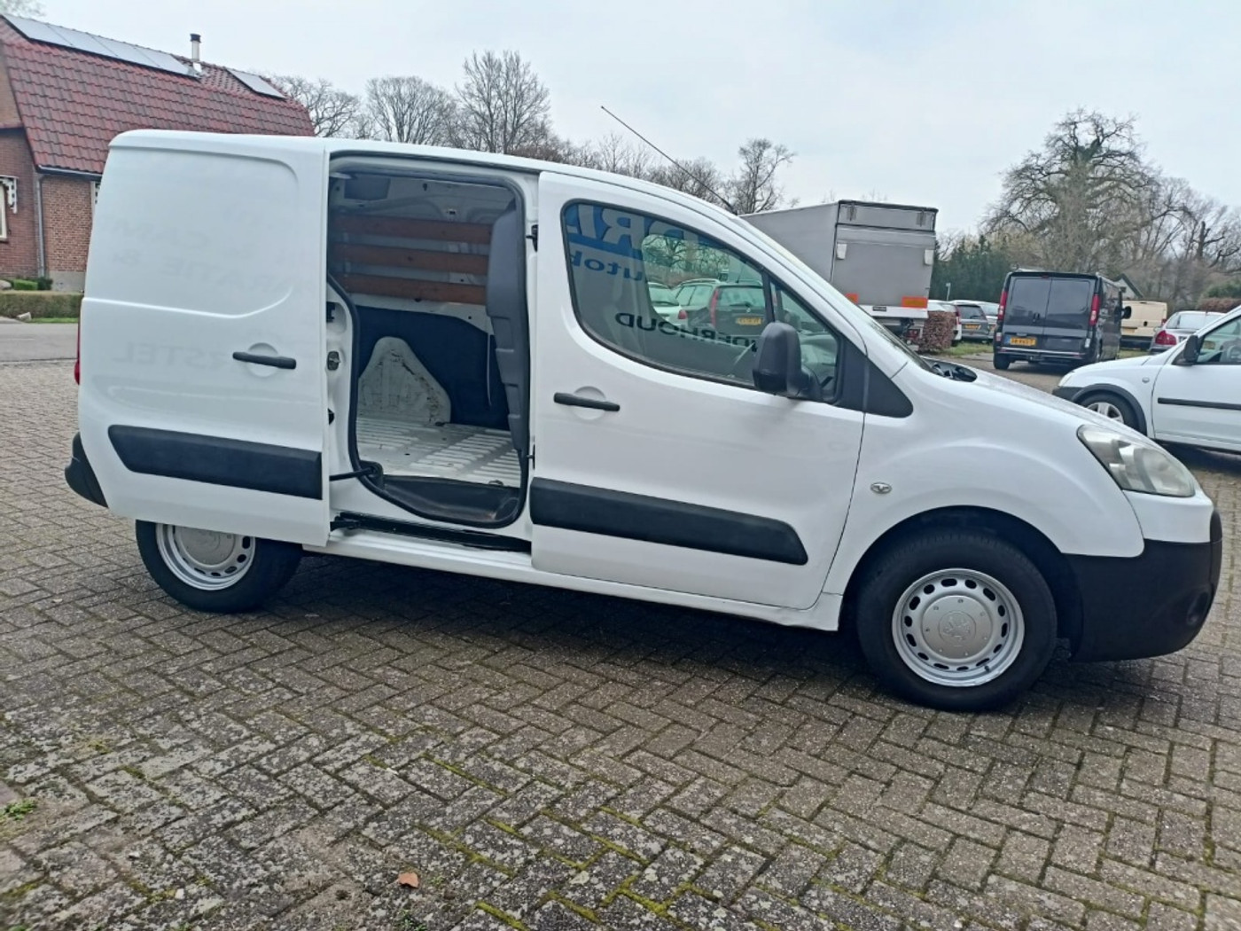 Foto van Peugeot Partner