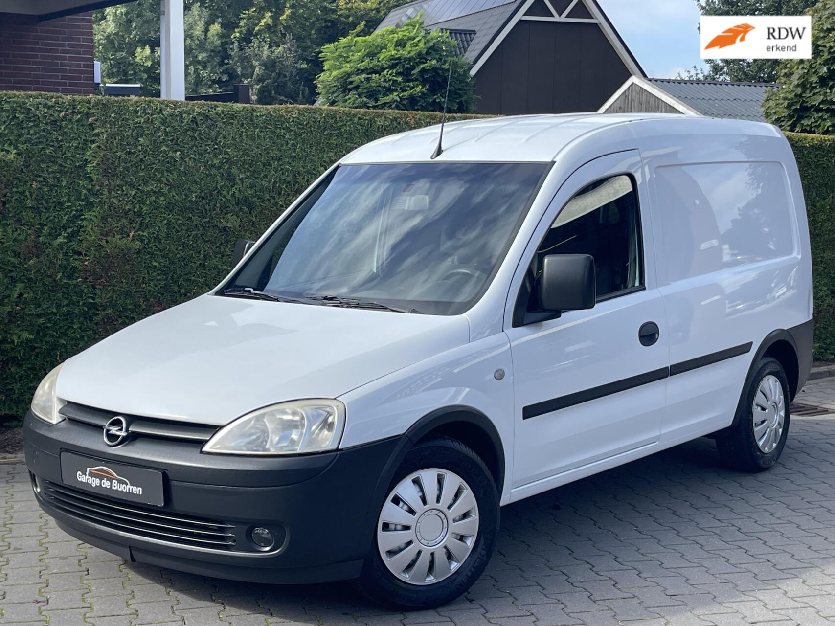 Opel Combo 1.3 CDTi Business DPF Plus Airco Nieuwe APK 2012 - voorkant