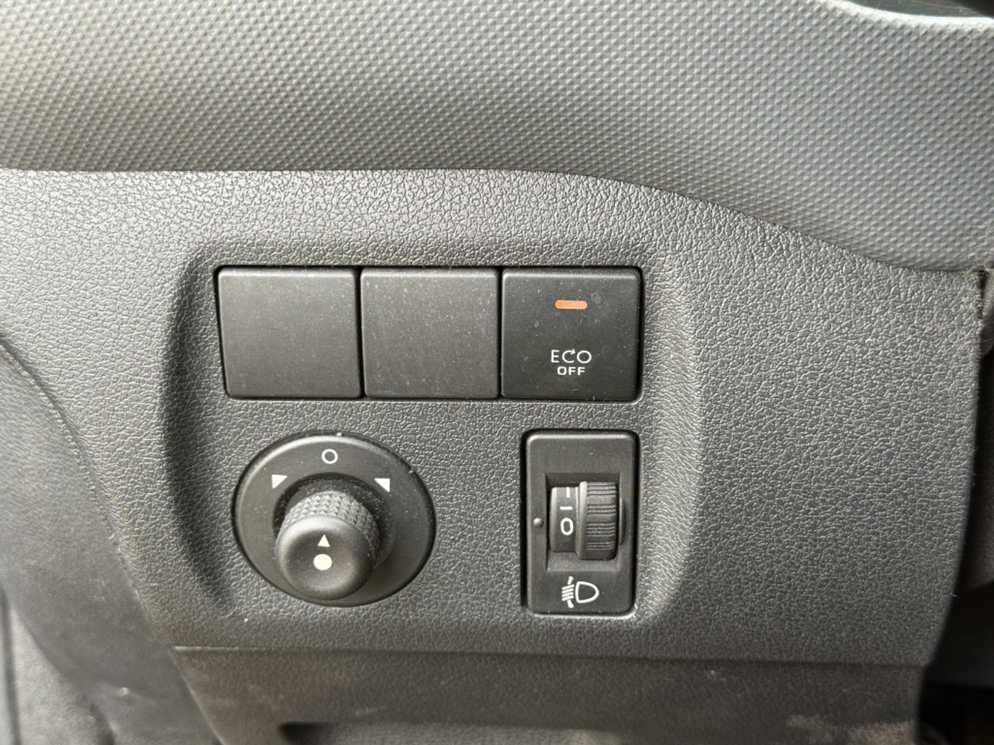 Peugeot Partner 120 1.6 HDI L1 XT ELEK RAMEN | AIRCO | 3ZITS | 90pk| 1e EIG | TR 2012 - voorkant