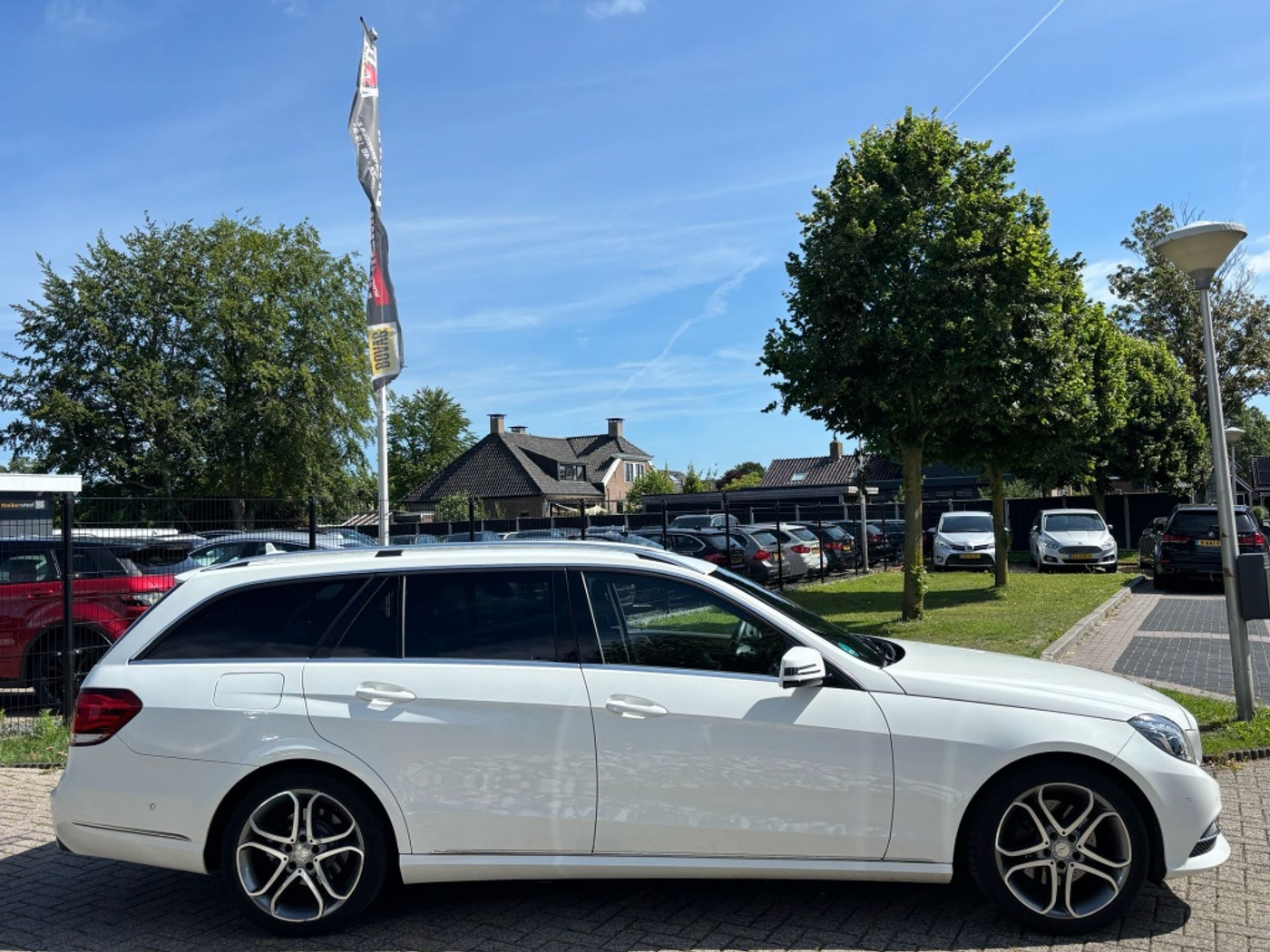 Foto van Mercedes-Benz E 250