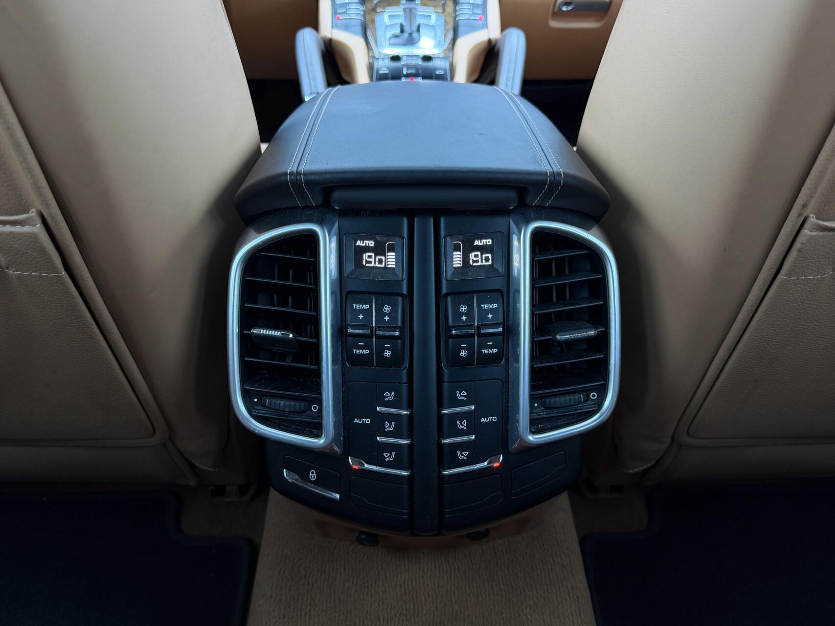 Foto van Porsche Cayenne S