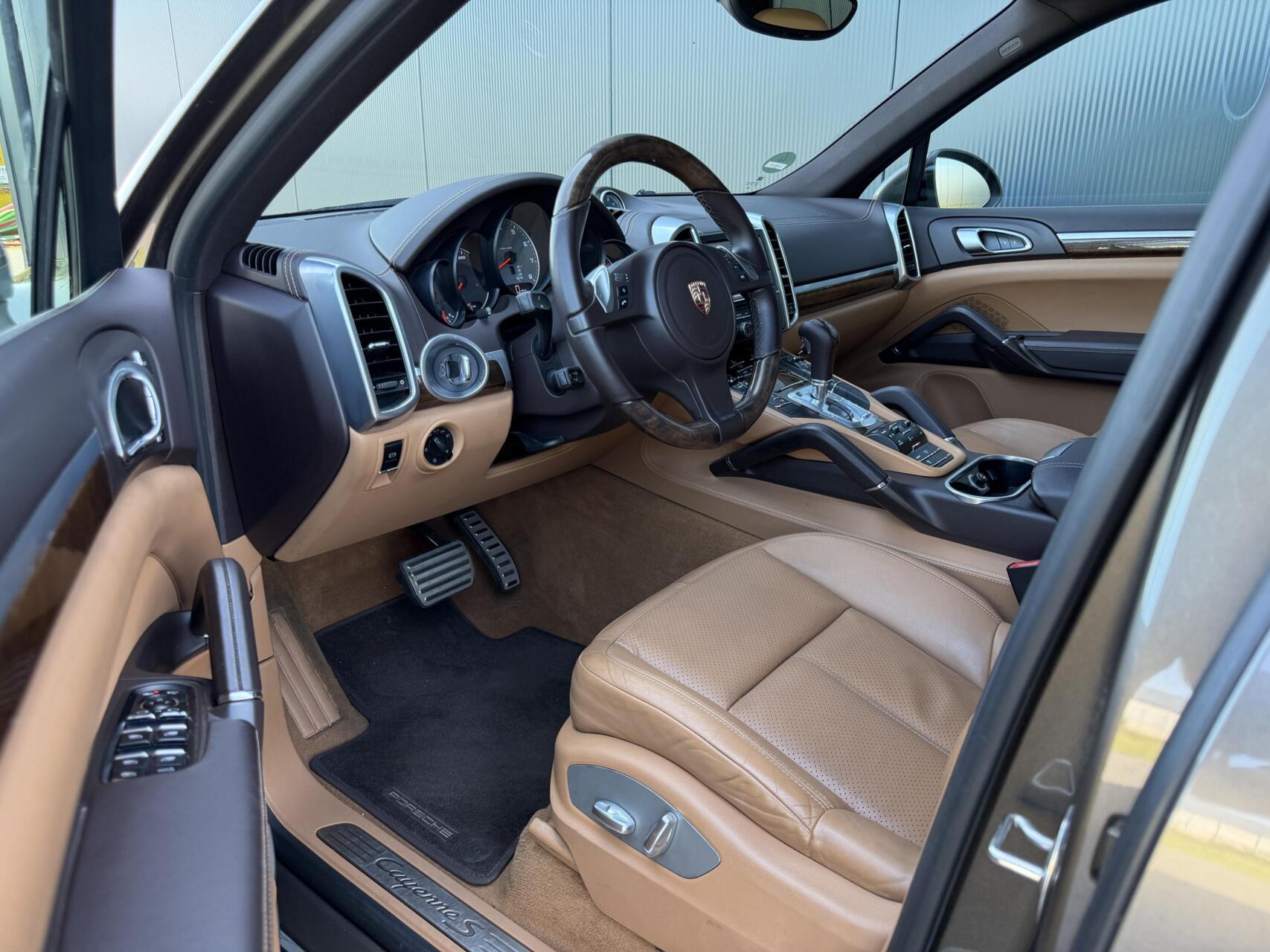 Foto van Porsche Cayenne S