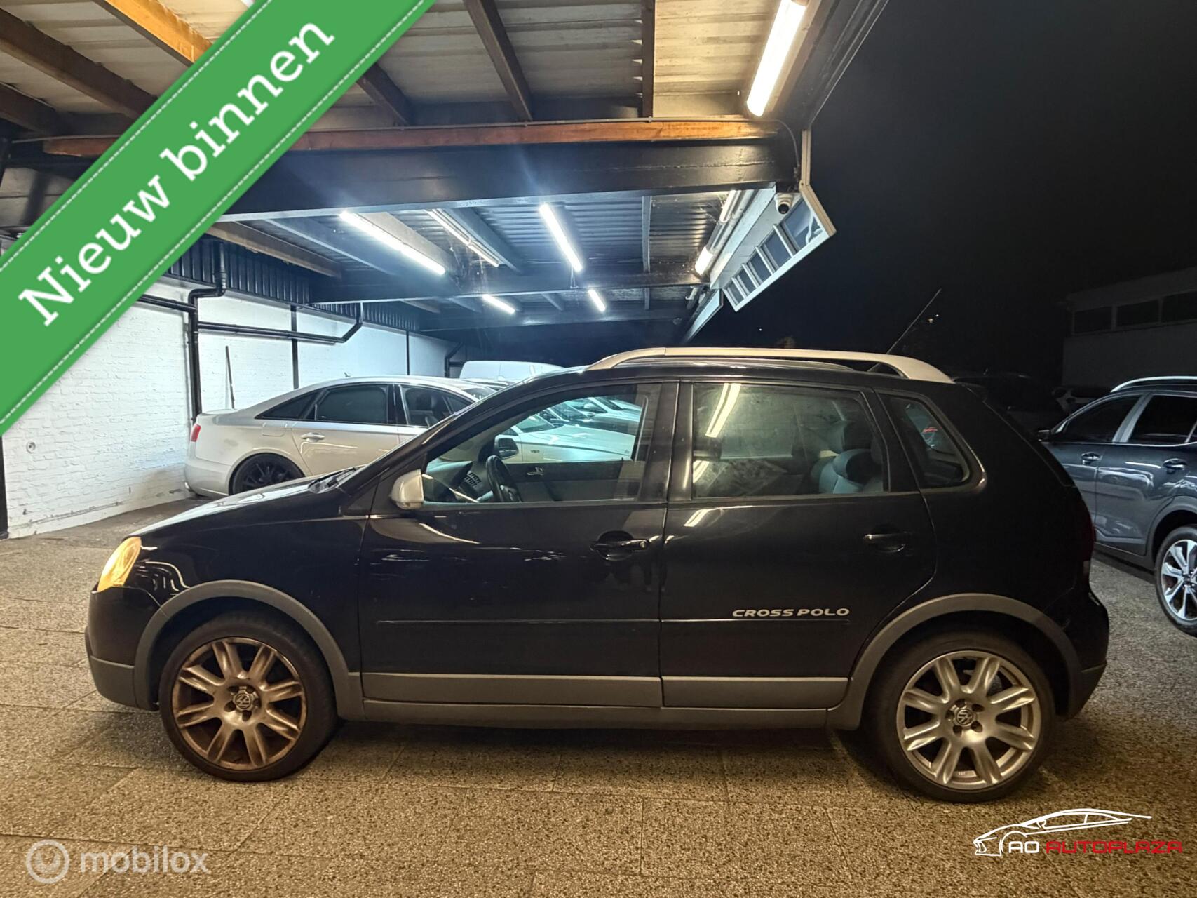 Volkswagen Polo 1.2-12V Cross INRUILKOOPJE 2006 - voorkant