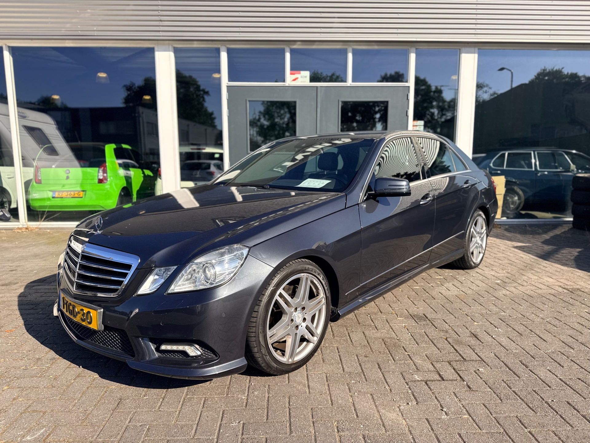 Foto van Mercedes-Benz E 350 Cgi