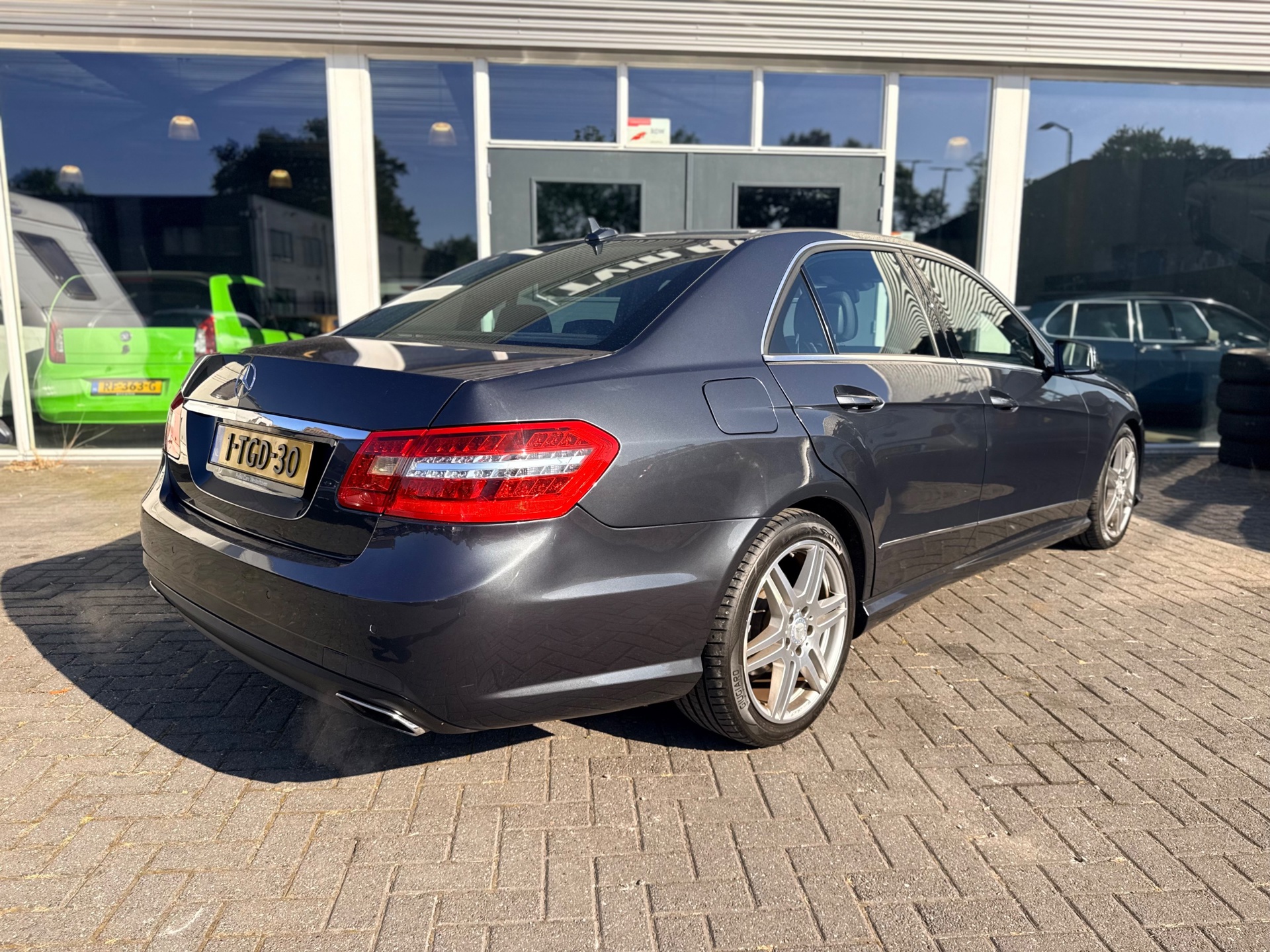 Foto van Mercedes-Benz E 350 Cgi