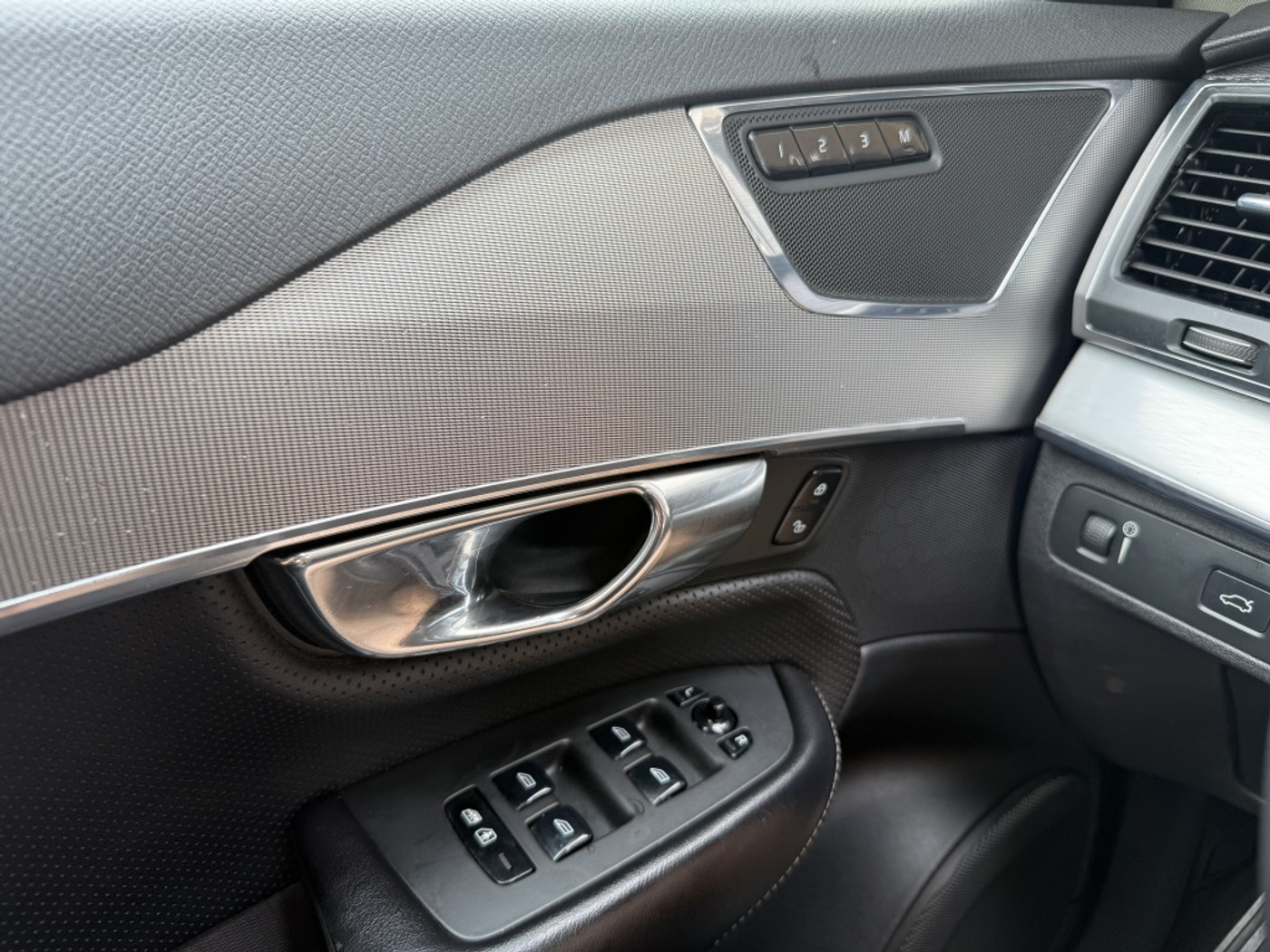 Foto van Volvo Xc90 T6 Momentum