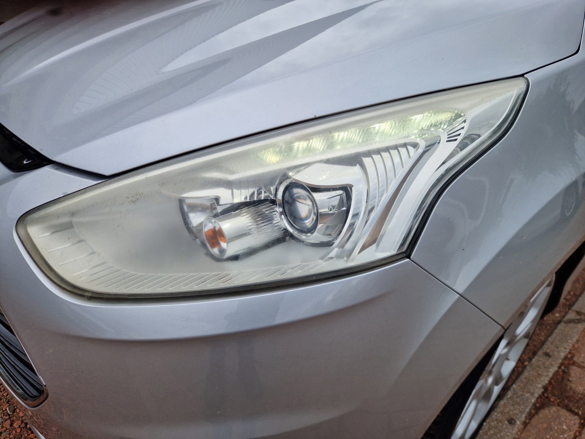 Foto van Ford B-max