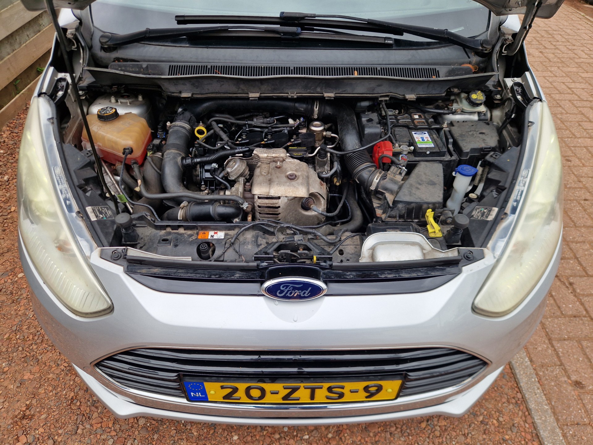 Foto van Ford B-max