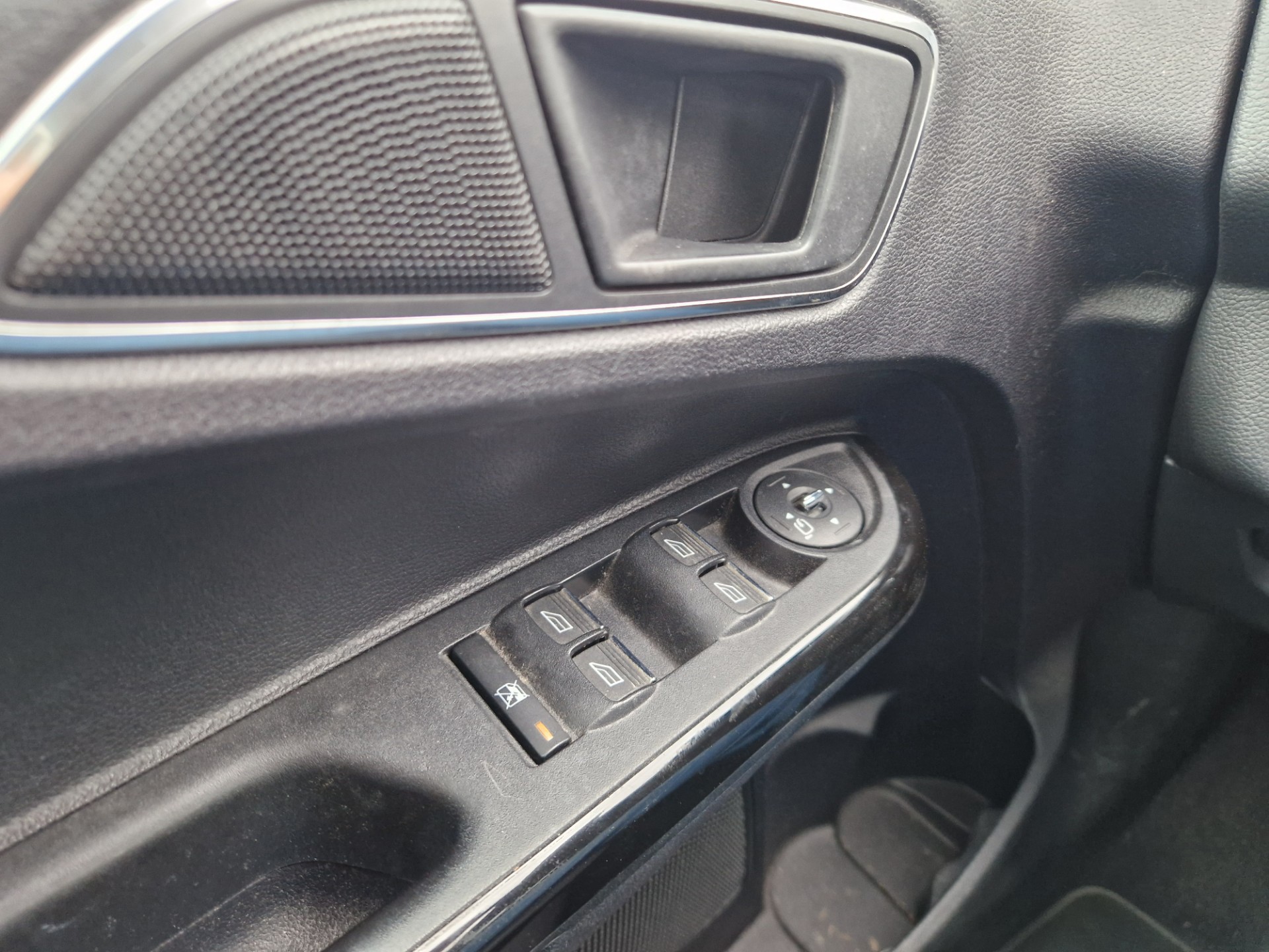 Foto van Ford B-max