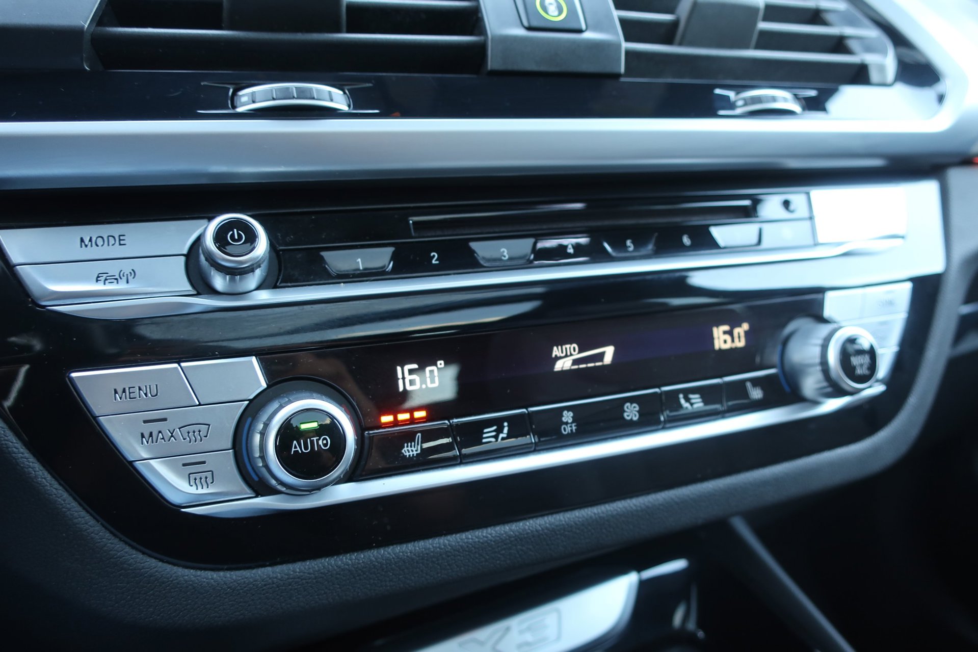 Foto van BMW X3 Xdrive20i