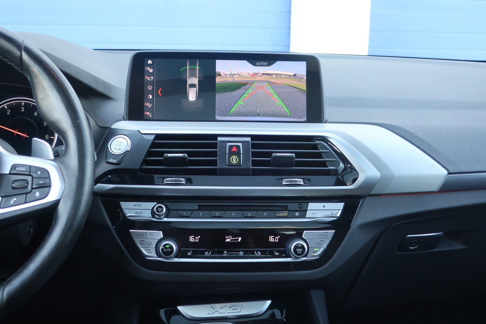 Foto van BMW X3 Xdrive20i