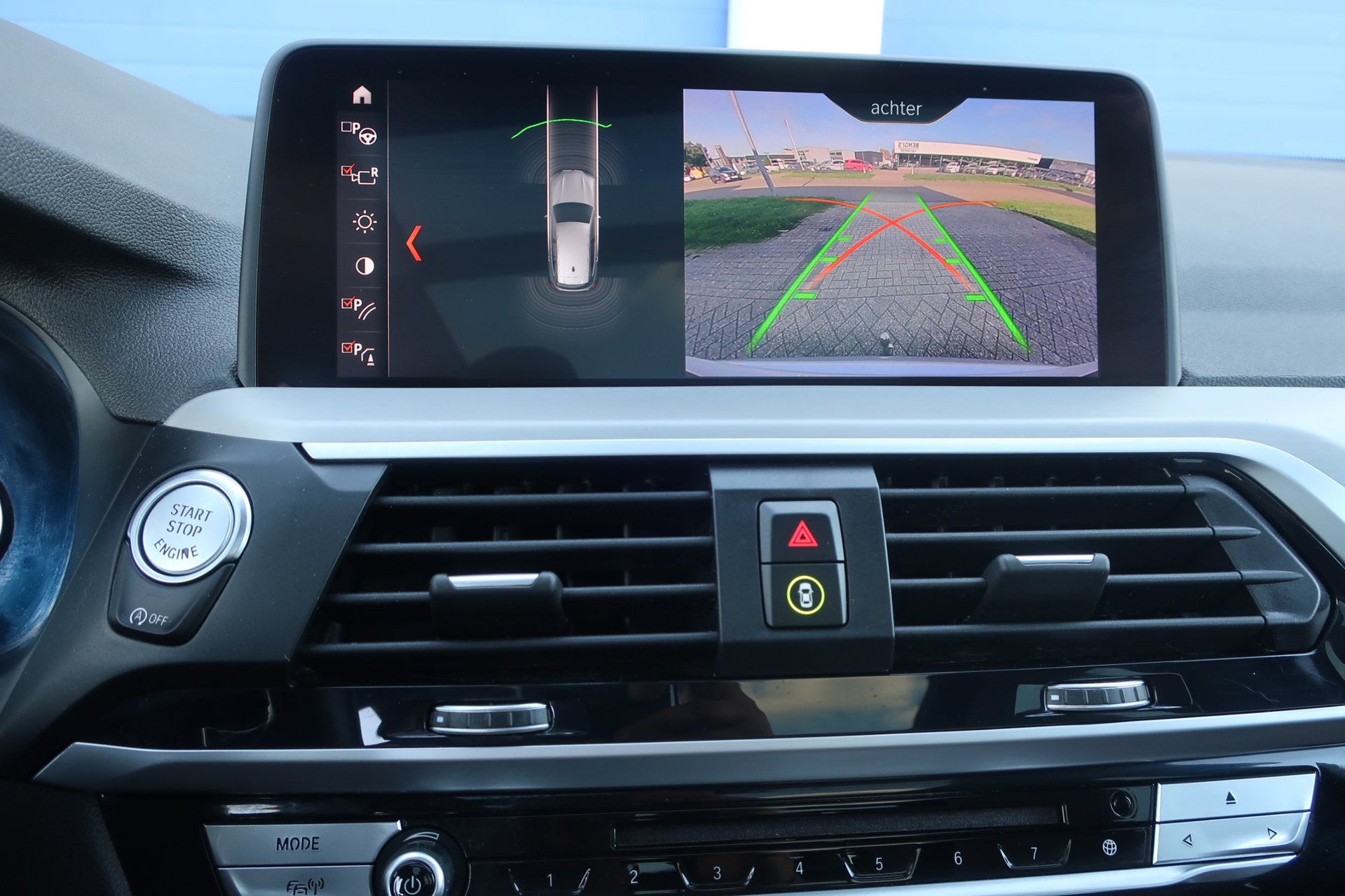 Foto van BMW X3 Xdrive20i