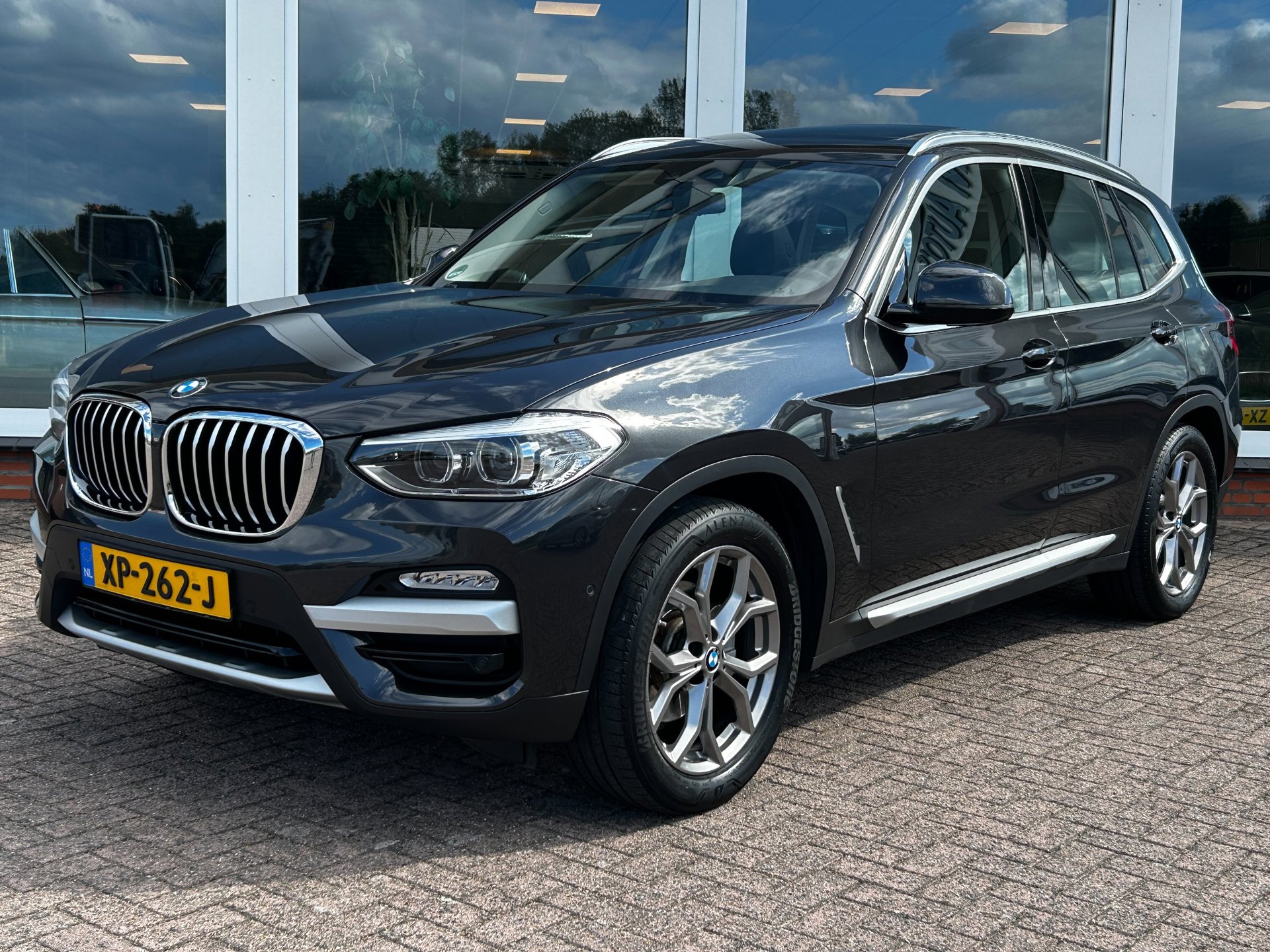 Foto van BMW X3 Xdrive20i