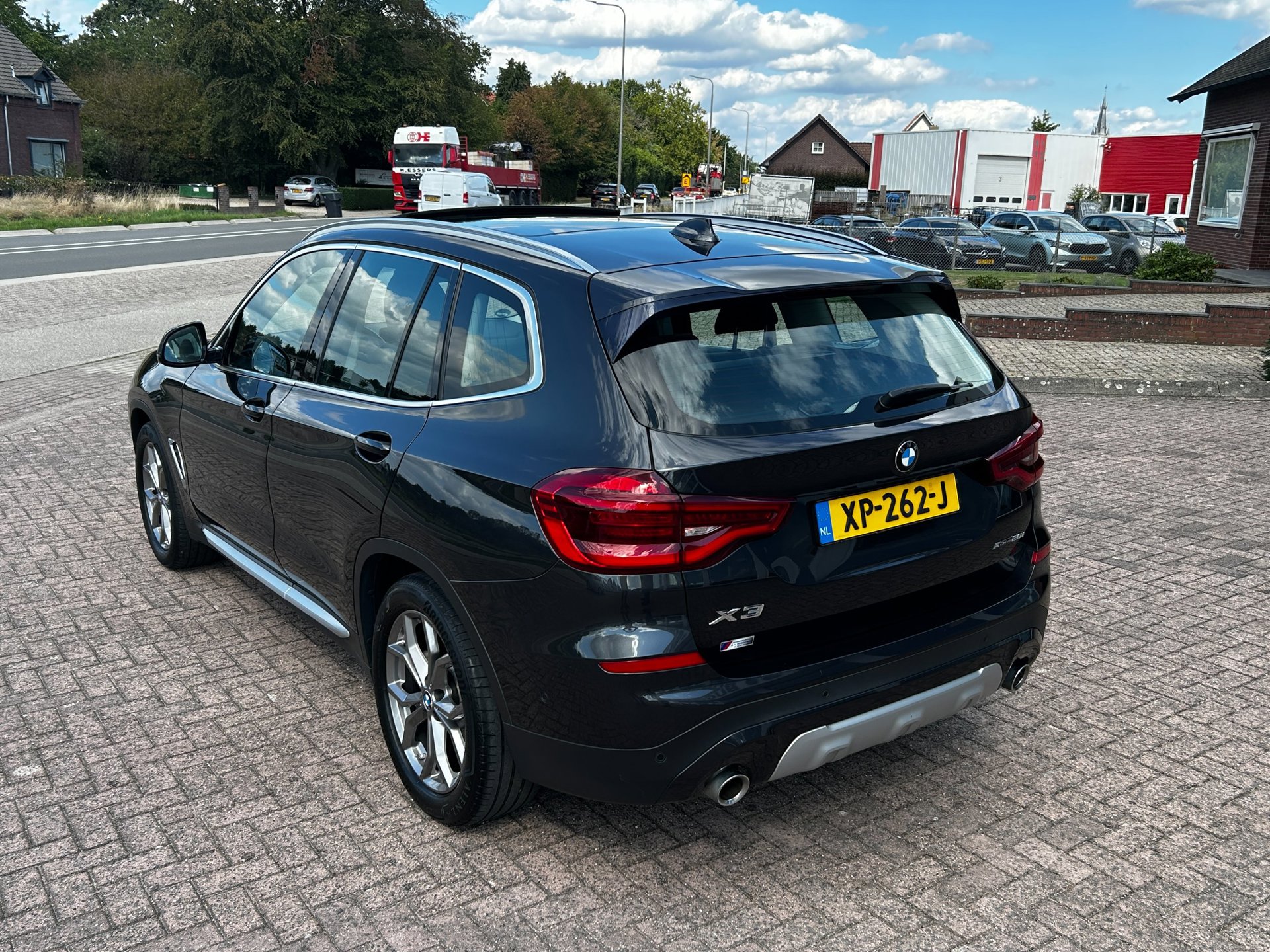 Foto van BMW X3 Xdrive20i