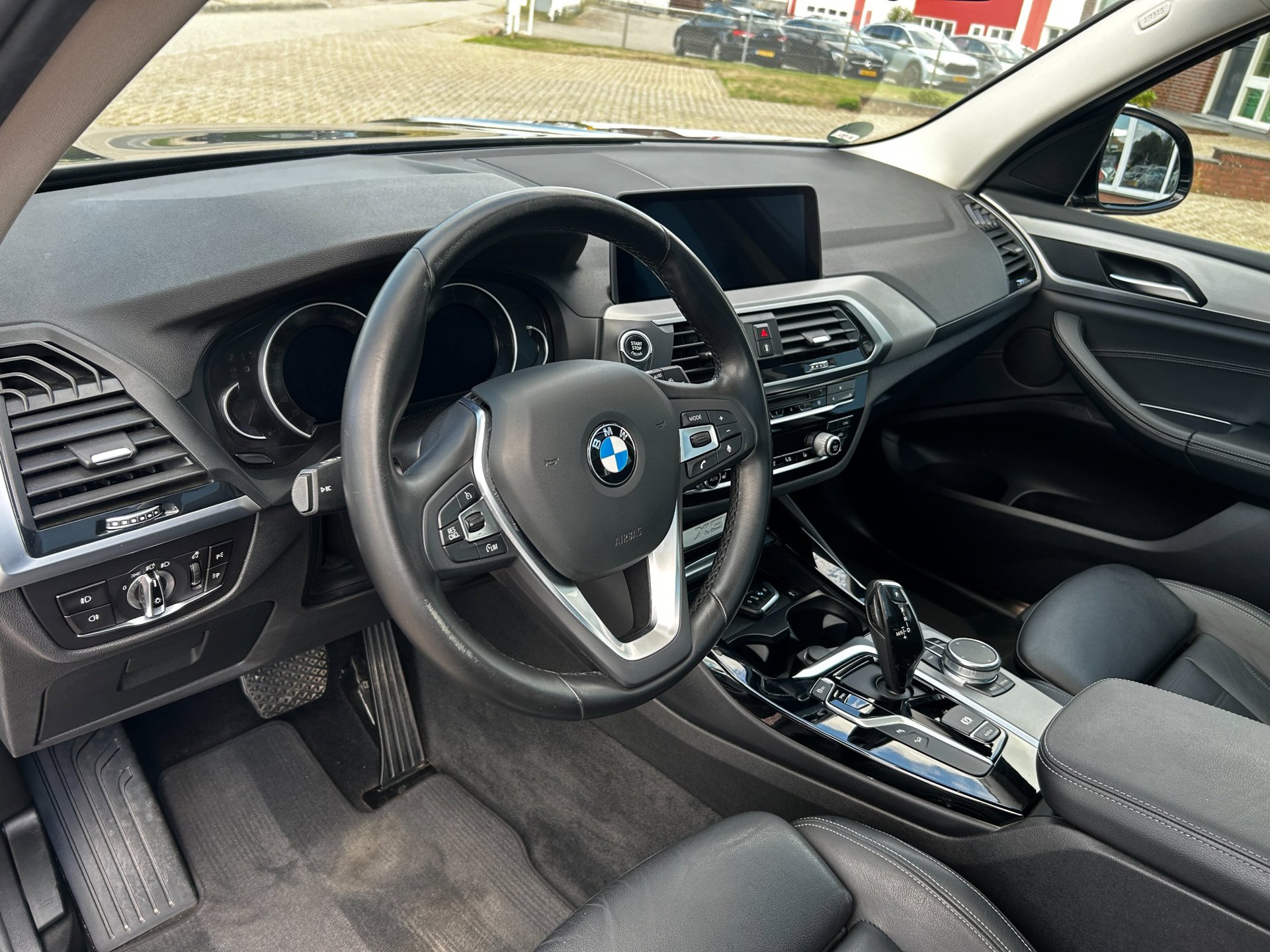 Foto van BMW X3 Xdrive20i